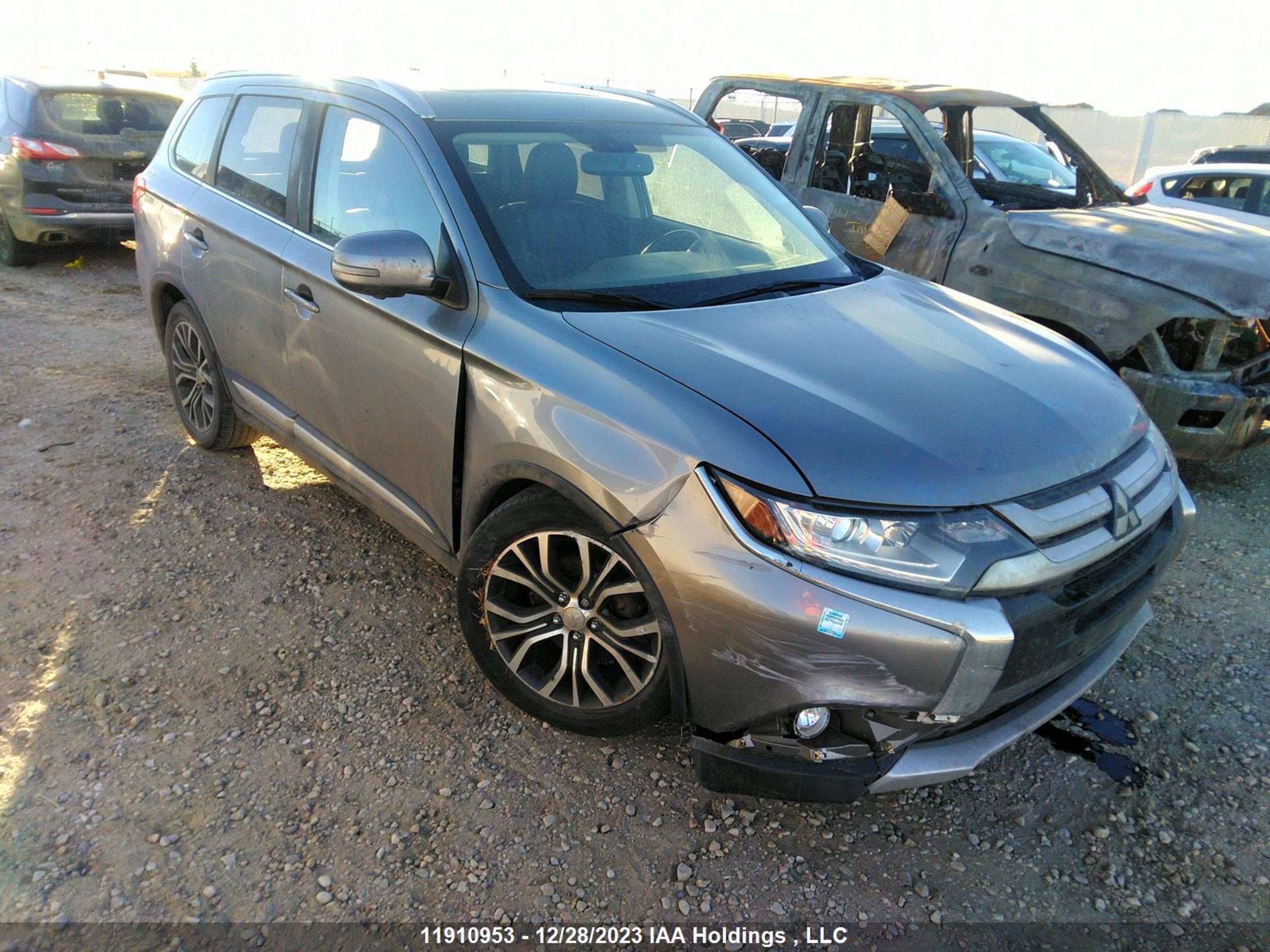 MITSUBISHI OUTLANDER 2017 ja4az2a33hz611026