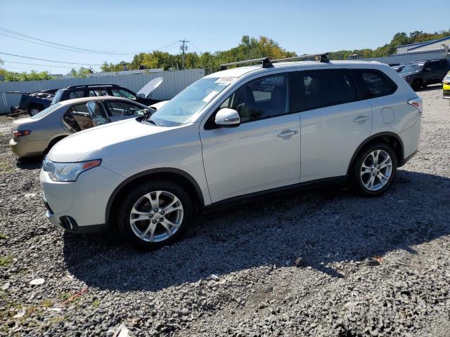 MITSUBISHI OUTLANDER 2015 ja4az3a30fz000843