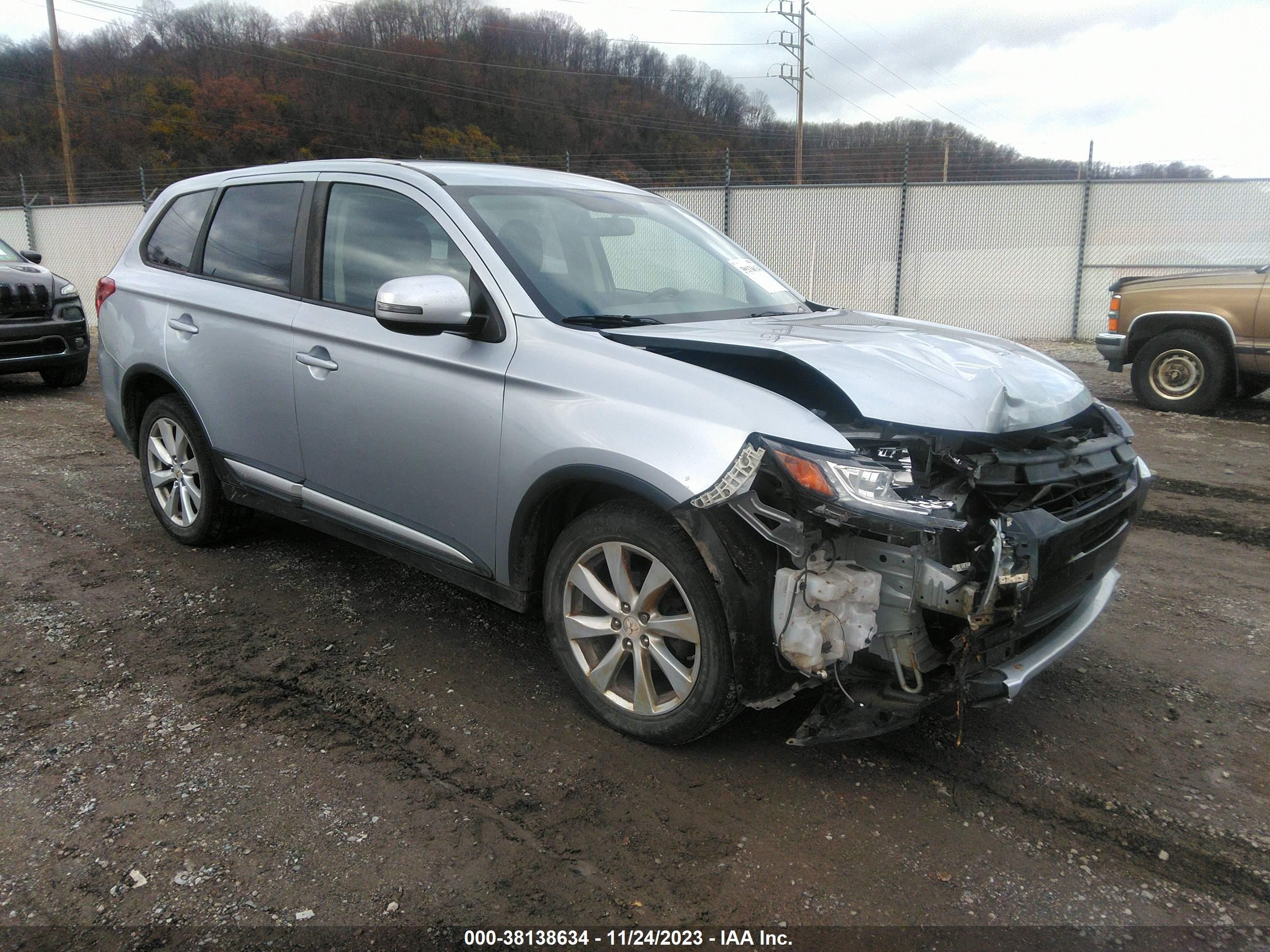 MITSUBISHI OUTLANDER 2017 ja4az3a30hz038334