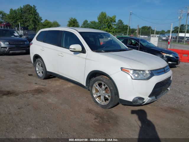 MITSUBISHI OUTLANDER 2015 ja4az3a31fz003119