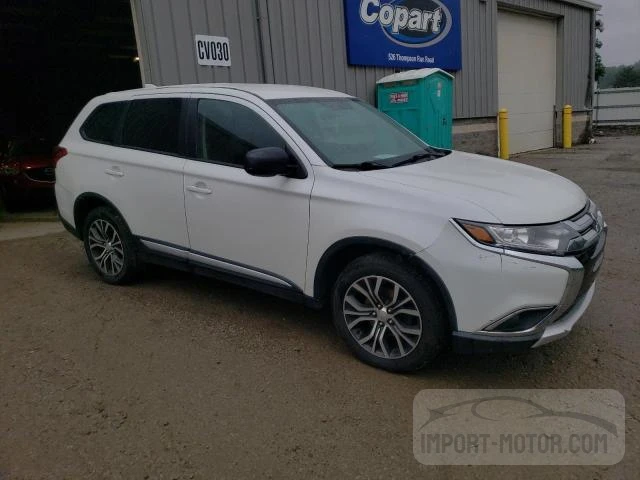 MITSUBISHI OUTLANDER 2018 ja4az3a32jz044352