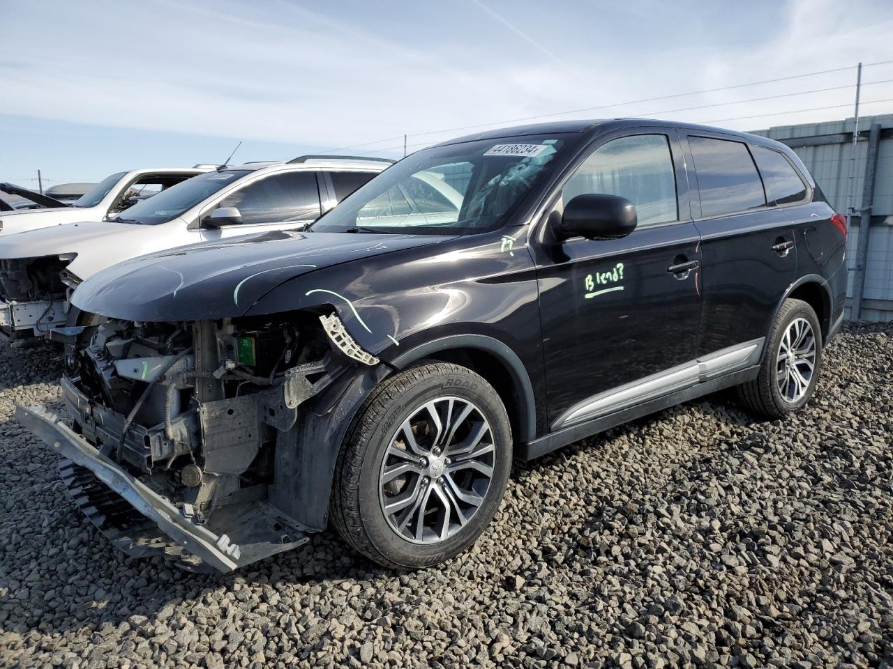 MITSUBISHI OUTLANDER 2018 ja4az3a34jj005079