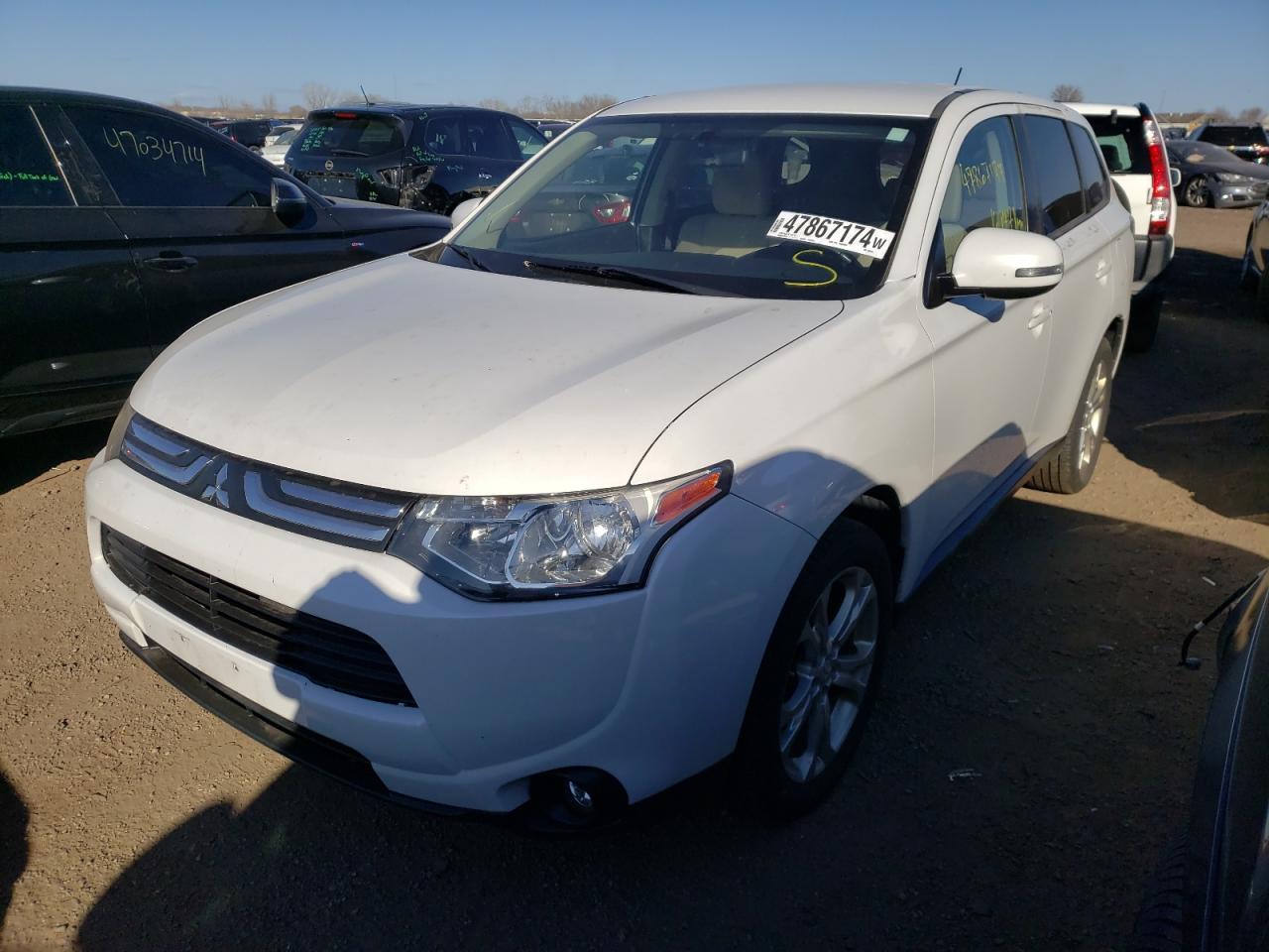 MITSUBISHI OUTLANDER 2014 ja4az3a36ez008184