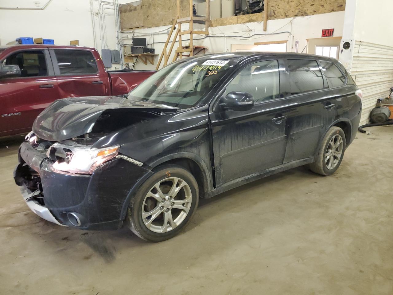 MITSUBISHI OUTLANDER 2014 ja4az3a36fz003911