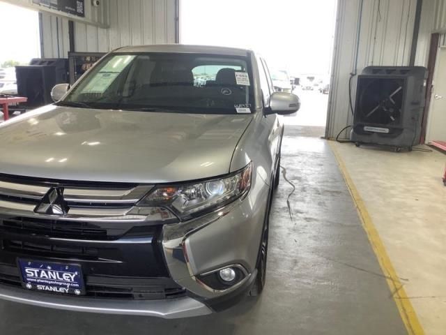 MITSUBISHI OUTLANDER 2018 ja4az3a36jz056116