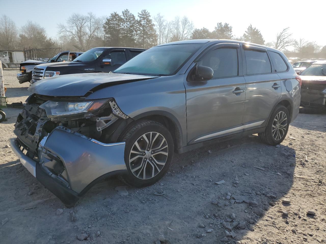 MITSUBISHI OUTLANDER 2018 ja4az3a37jz052429