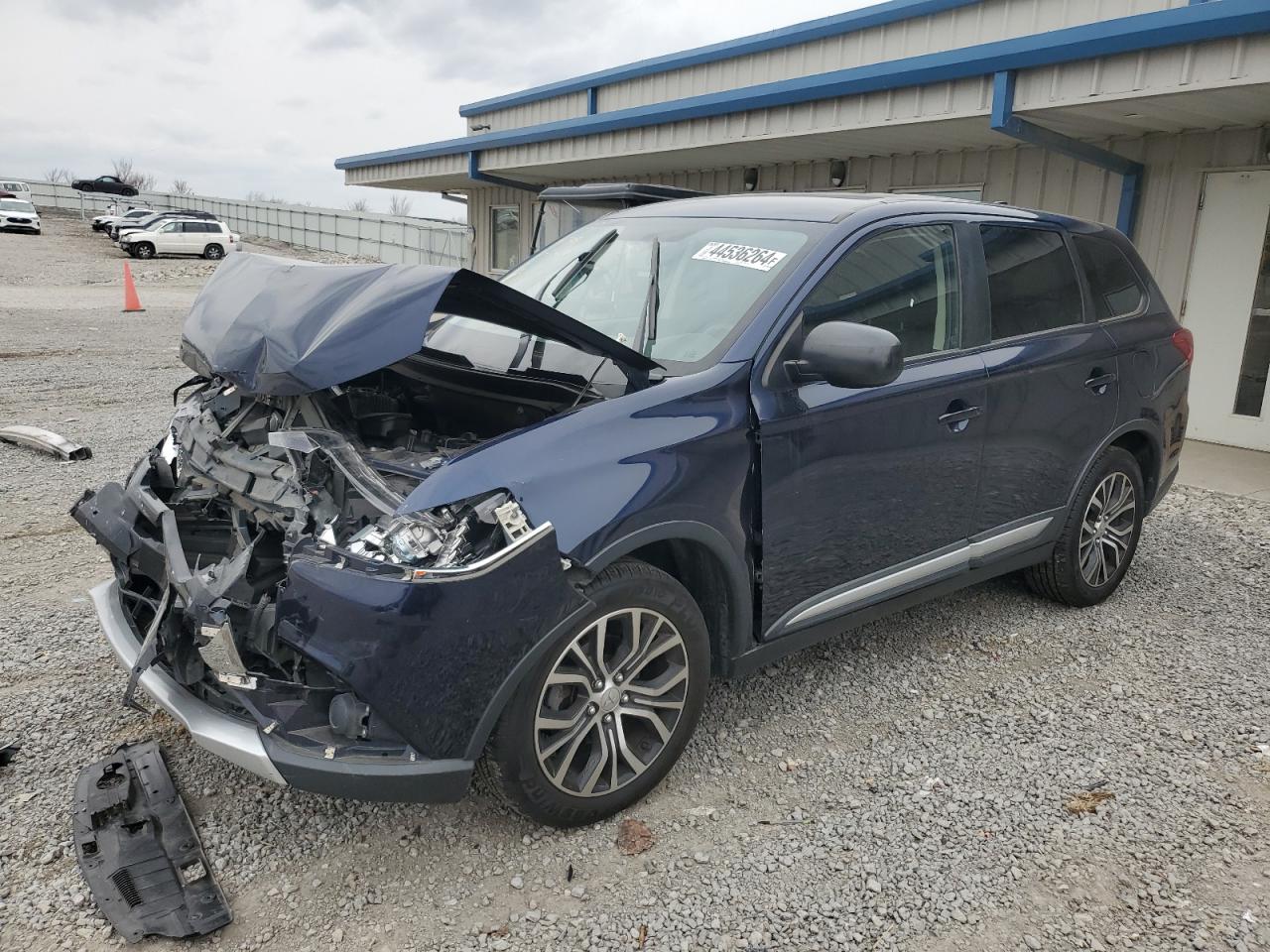 MITSUBISHI OUTLANDER 2018 ja4az3a37jz057159