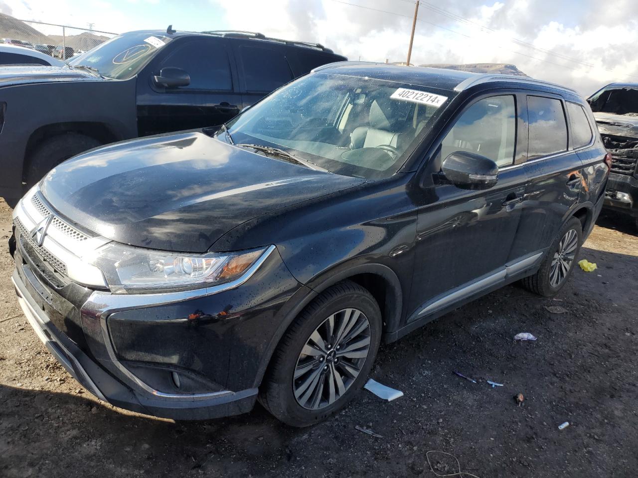 MITSUBISHI OUTLANDER 2019 ja4az3a37kz044557