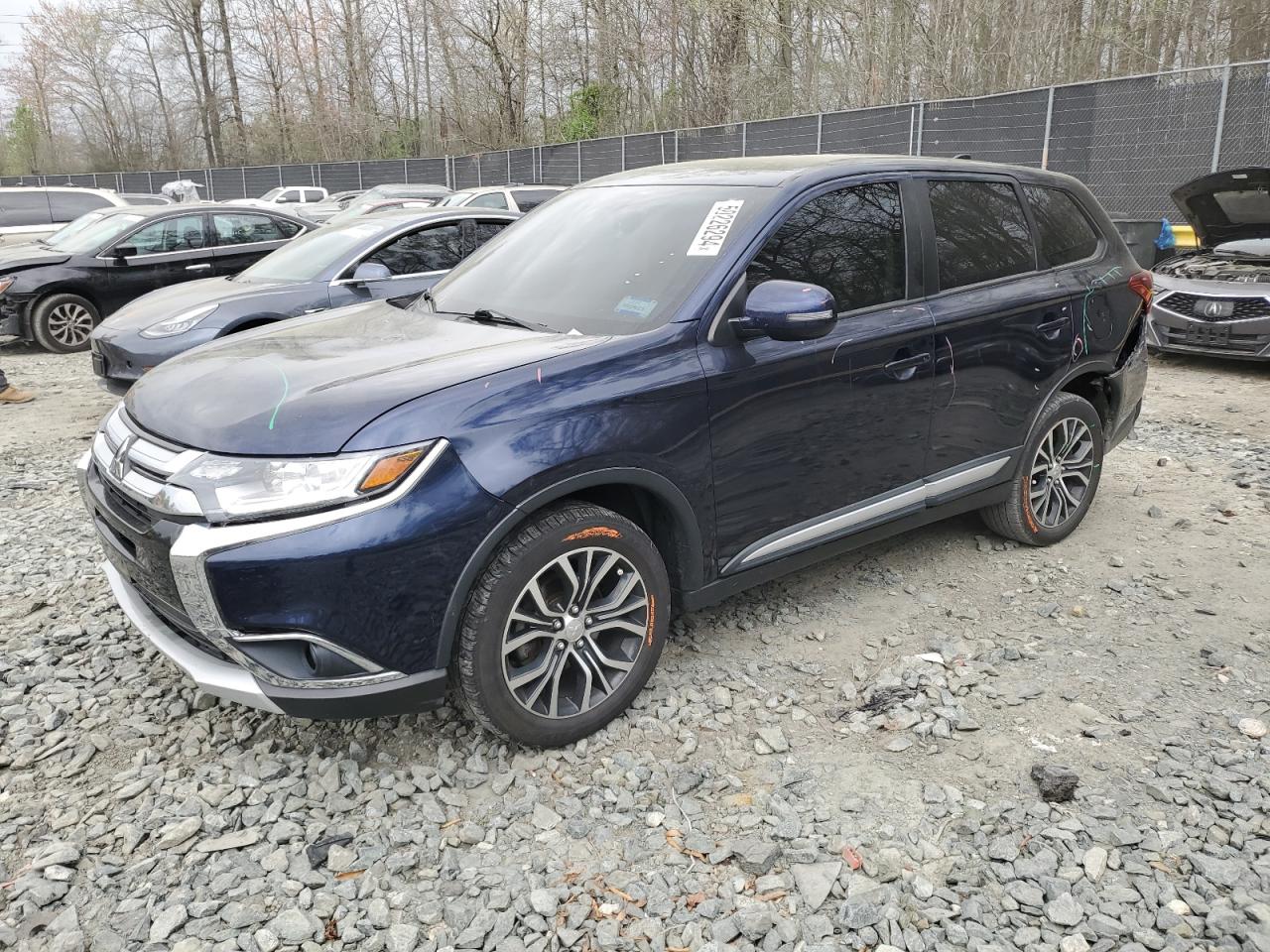 MITSUBISHI OUTLANDER 2018 ja4az3a3xjz065210