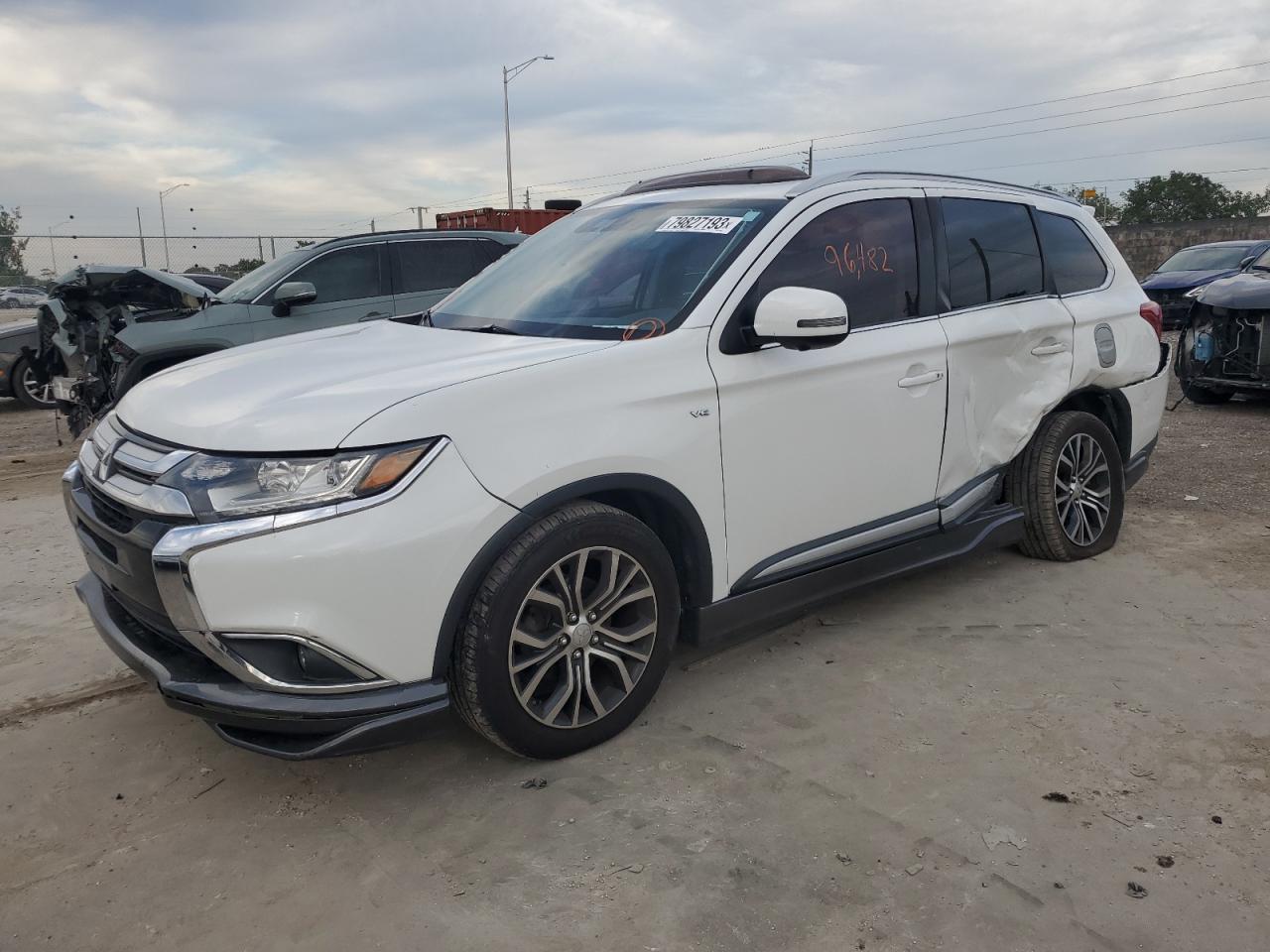 MITSUBISHI OUTLANDER 2017 ja4jz4ax8hz009642