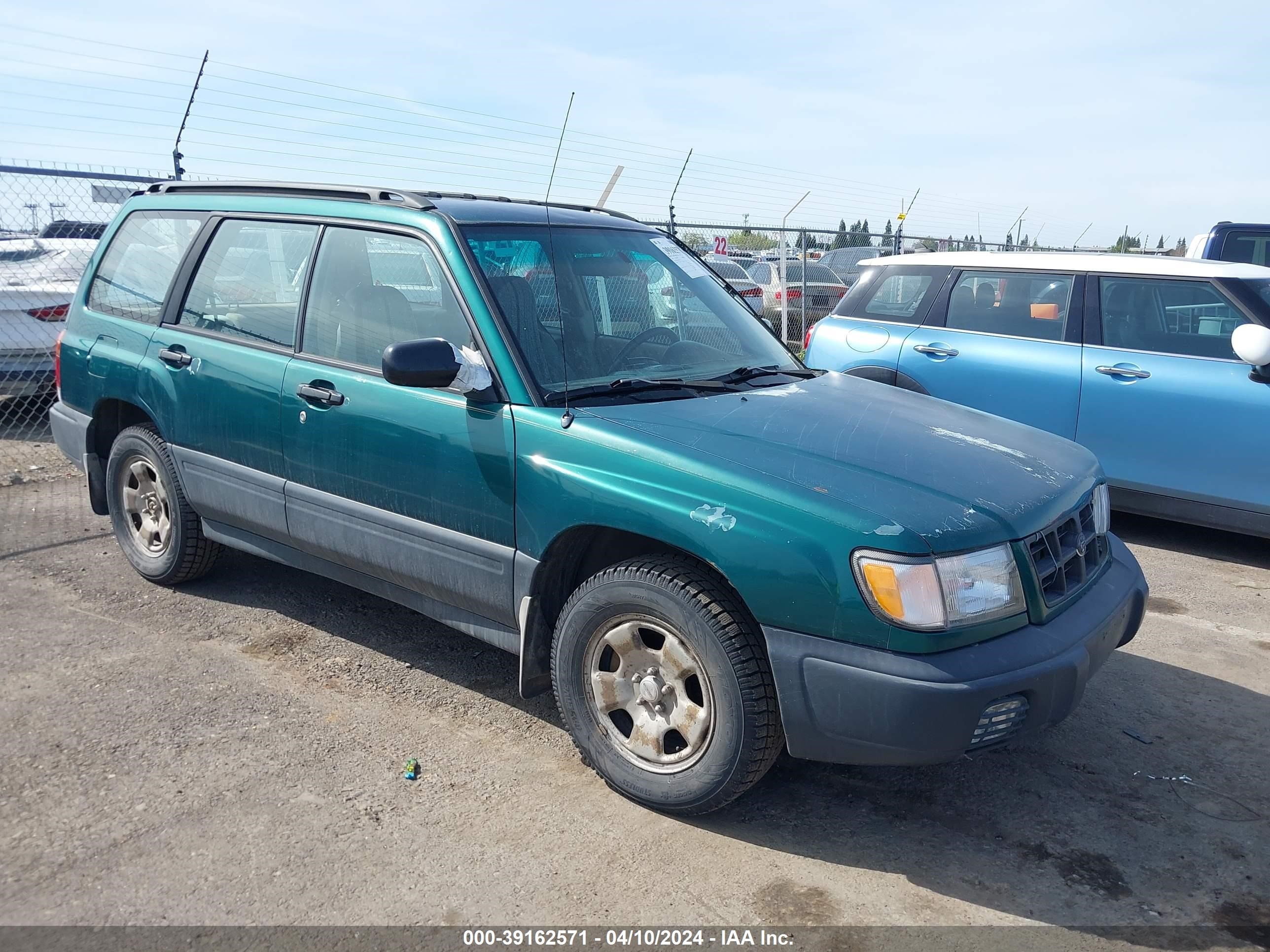 SUBARU FORESTER 1999 jf1sf6355xh713687