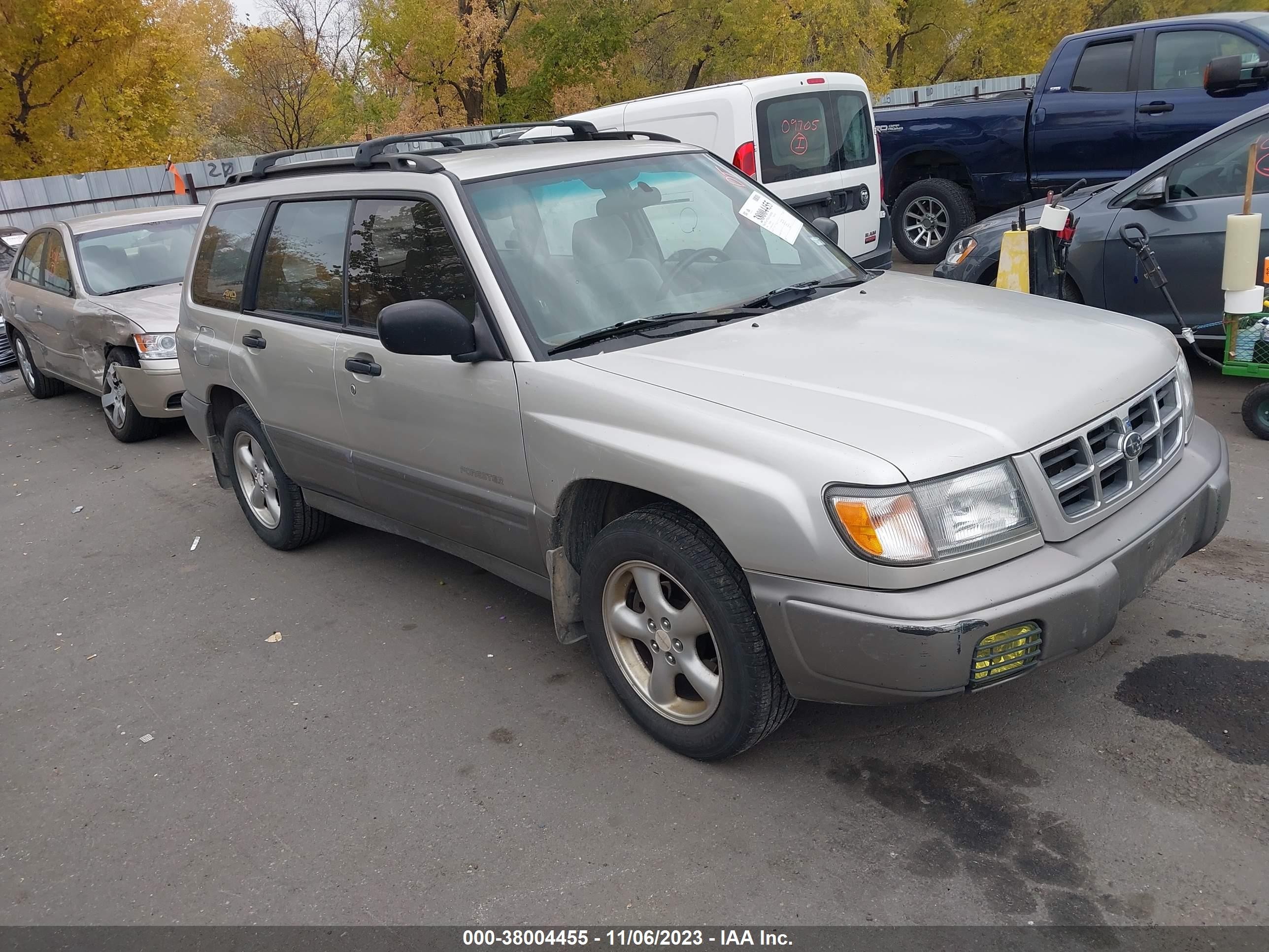 SUBARU FORESTER 1999 jf1sf6550xh720124