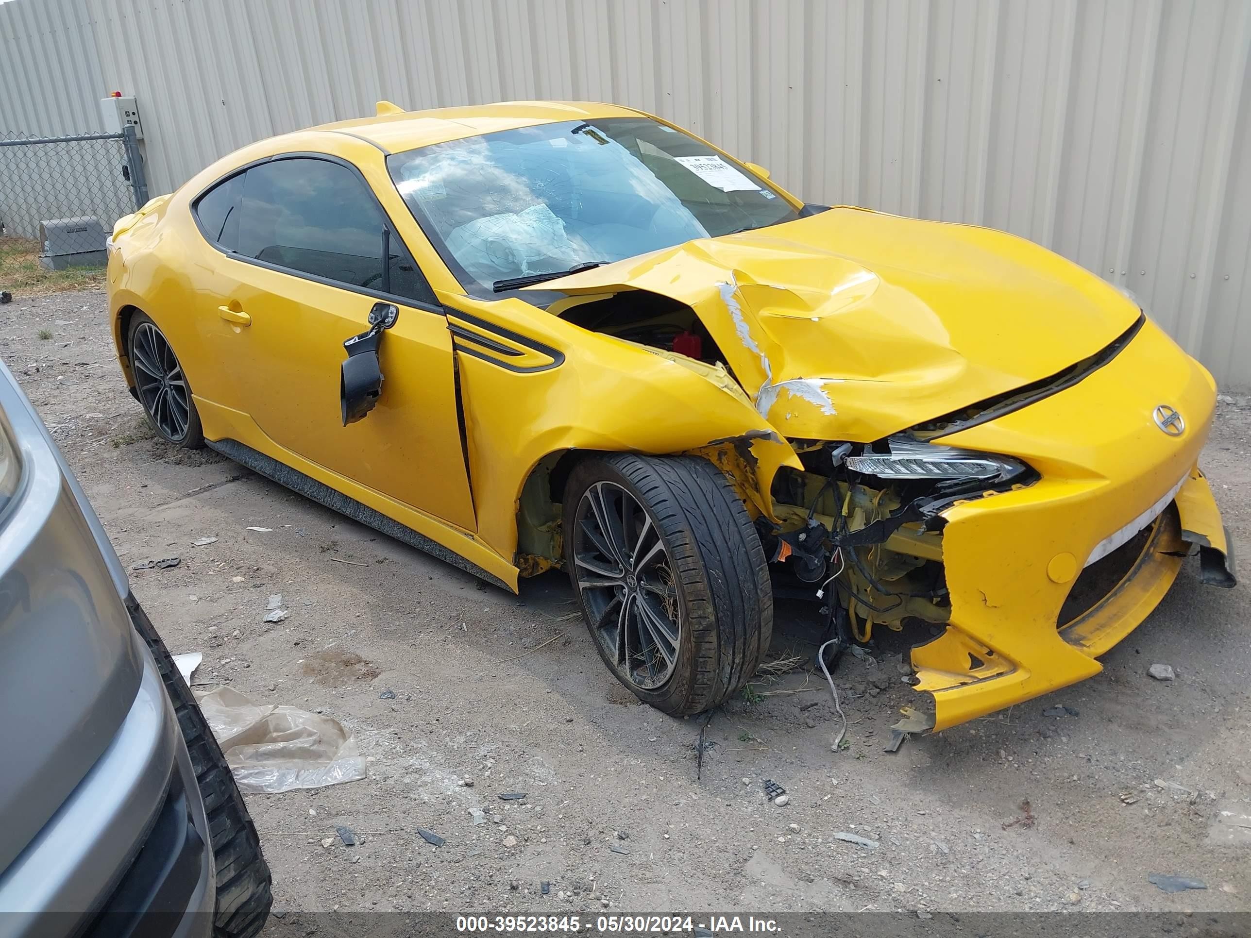 SCION FR-S 2015 jf1znaa12f8705744