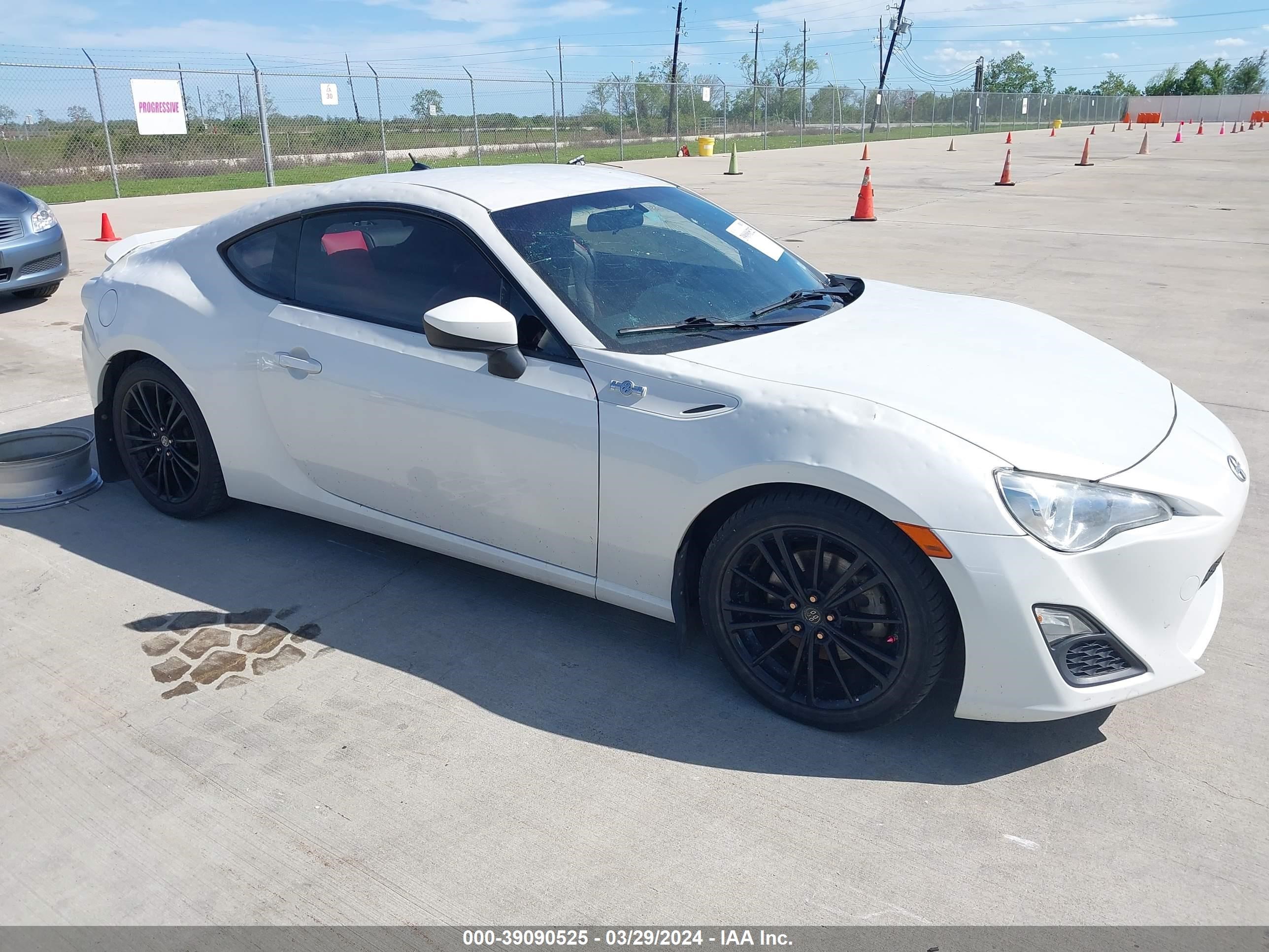 SCION FR-S 2014 jf1znaa18e9700539