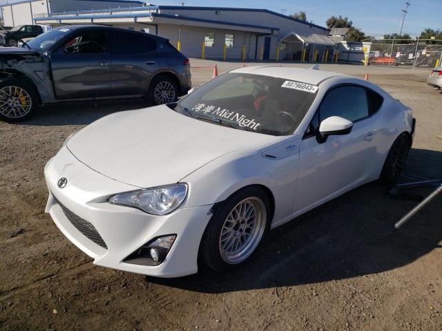 TOYOTA SCION 2015 jf1znaa18f8712391