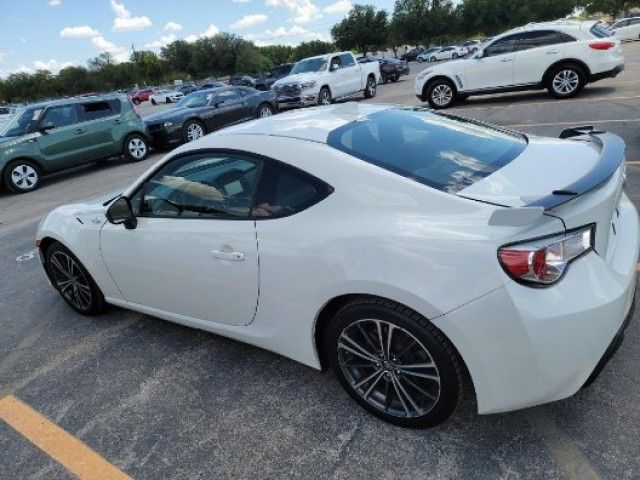 SCION FR-S 2016 jf1znaa1xg8705279