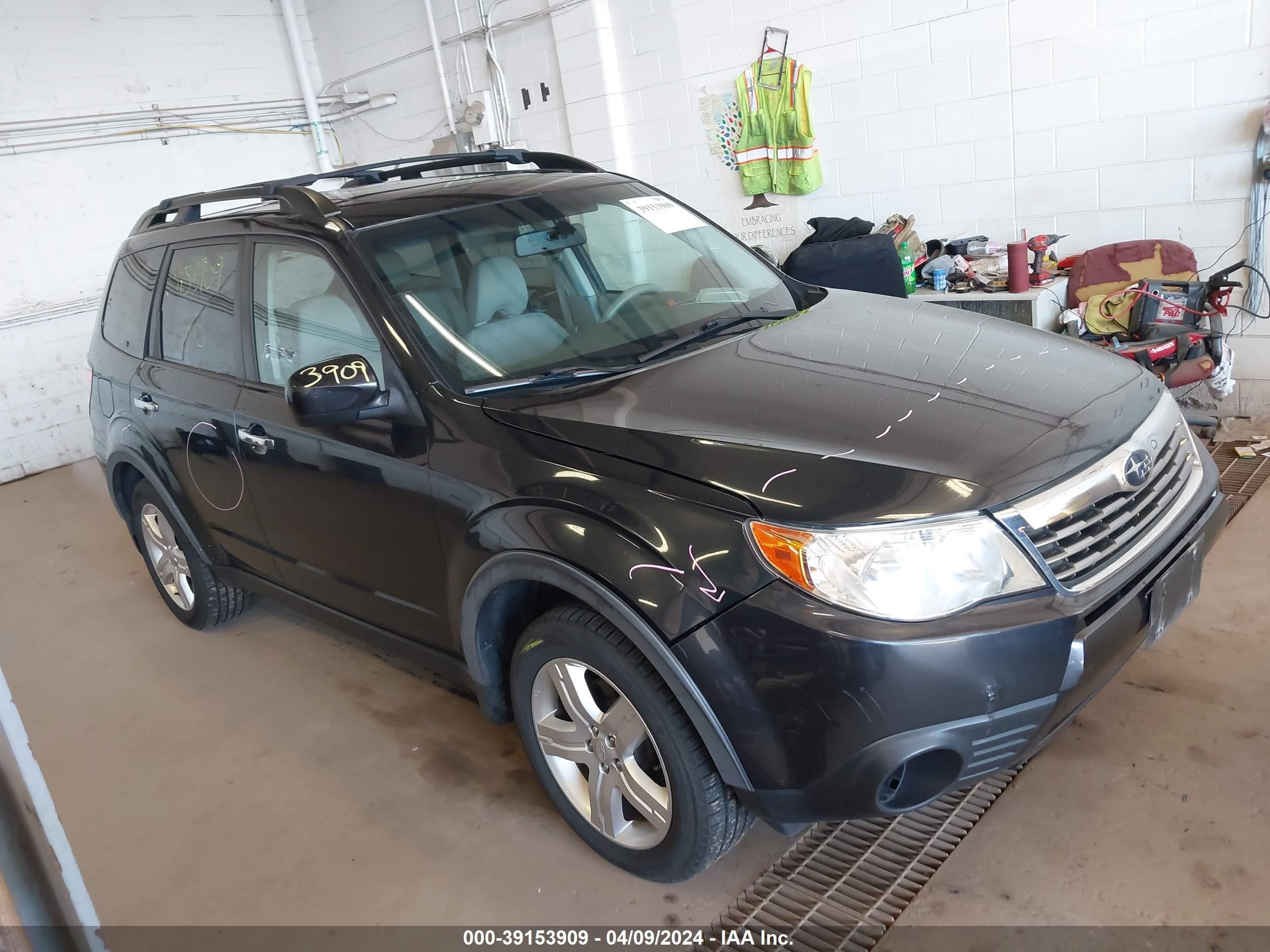 SUBARU FORESTER 2009 jf2sh63609h724713