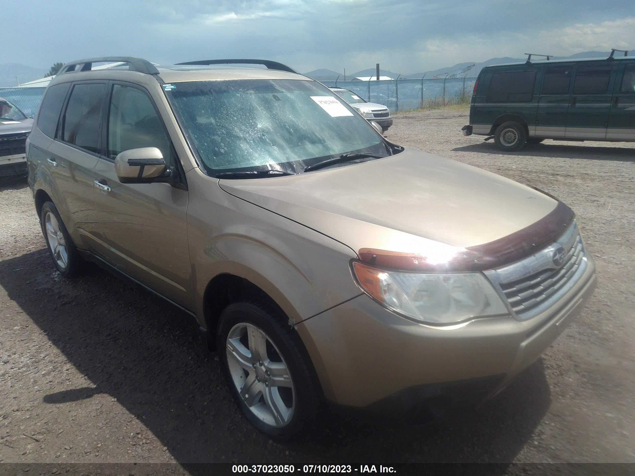 SUBARU FORESTER 2009 jf2sh63619h703563