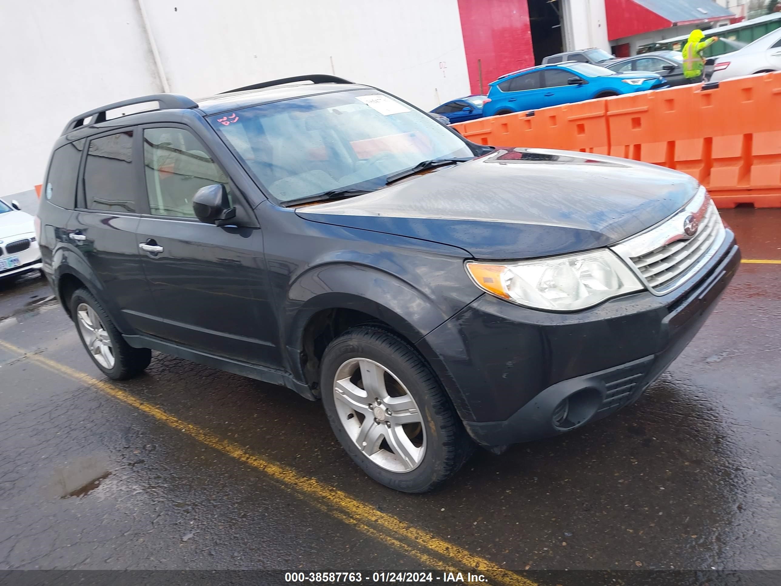 SUBARU FORESTER 2009 jf2sh63619h785360