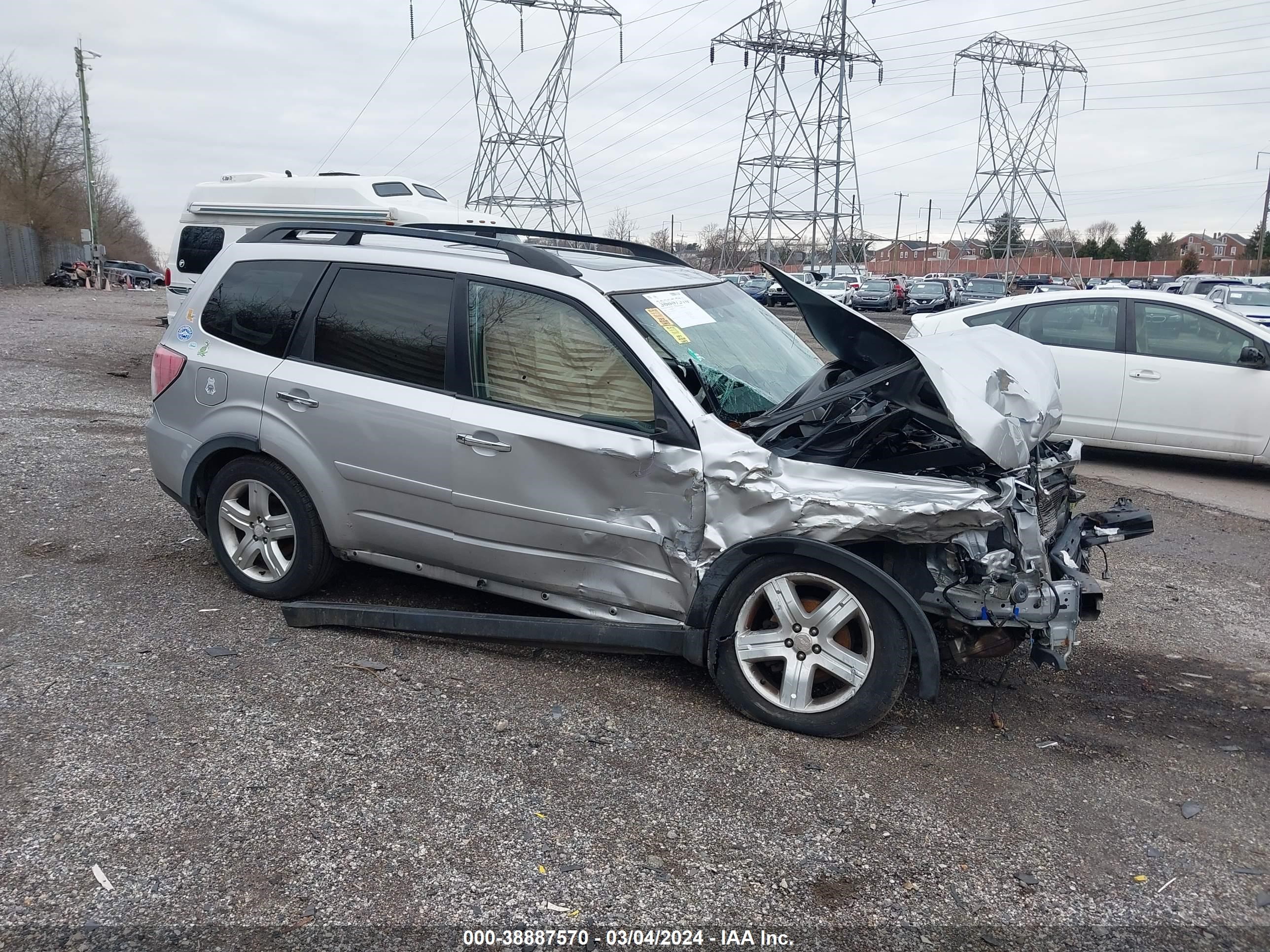 SUBARU FORESTER 2009 jf2sh64619h708342