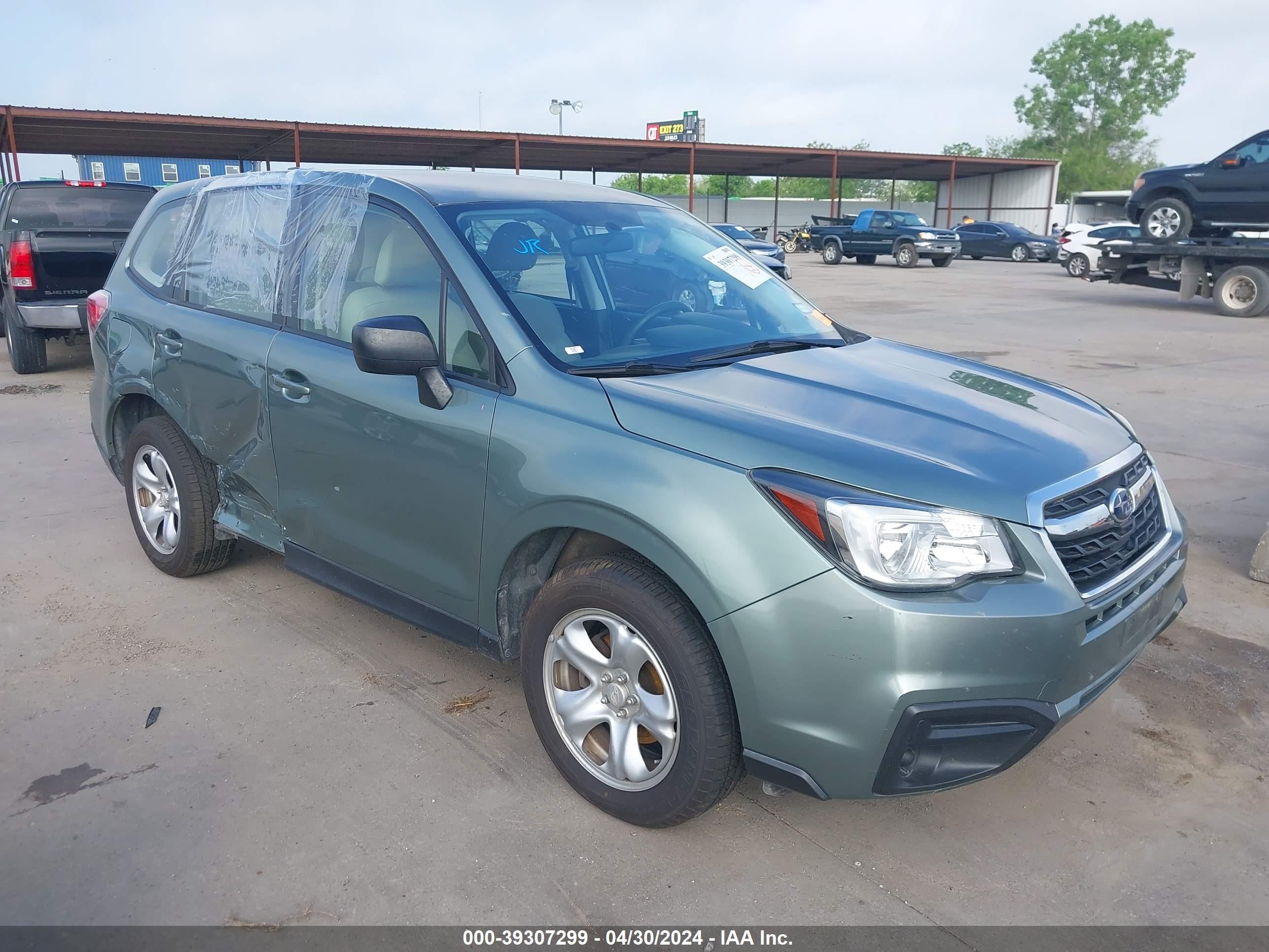 SUBARU FORESTER 2017 jf2sjaac3hh403750