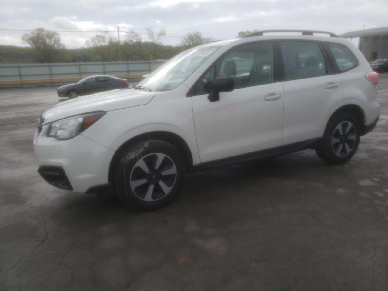 SUBARU FORESTER 2017 jf2sjabc4hh581648