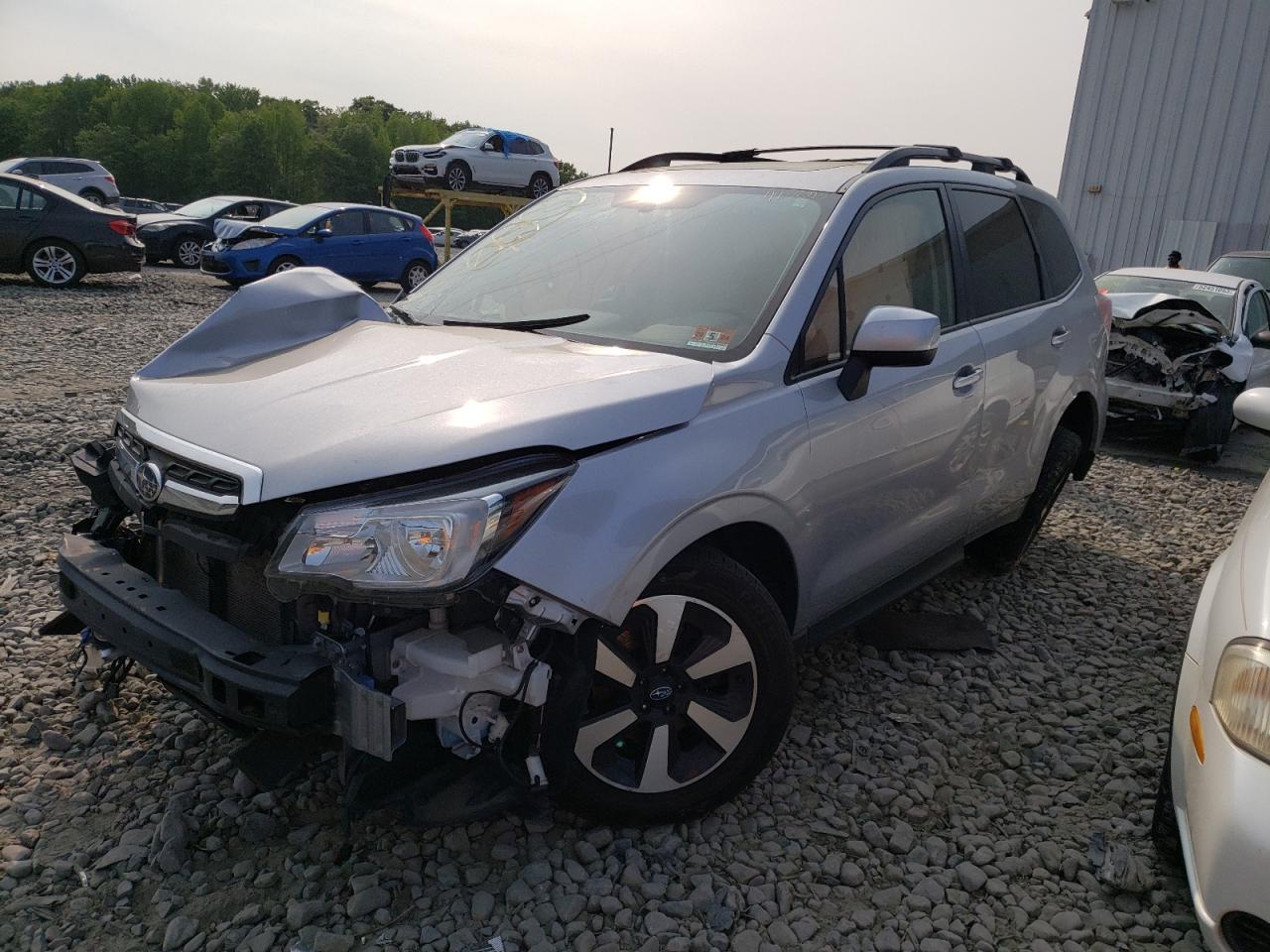 SUBARU FORESTER 2017 jf2sjadc4hh545648