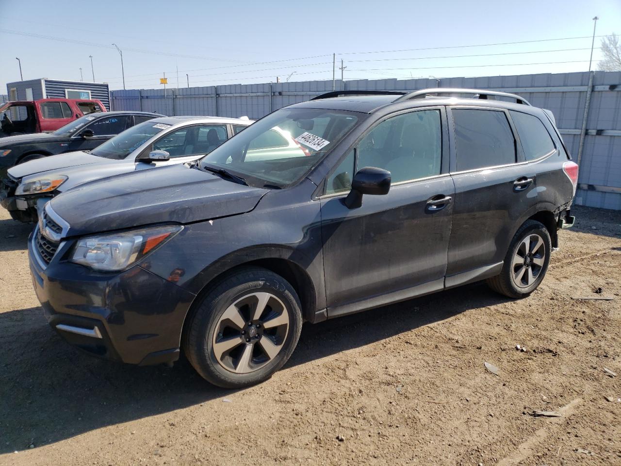 SUBARU FORESTER 2018 jf2sjadc7jh401792