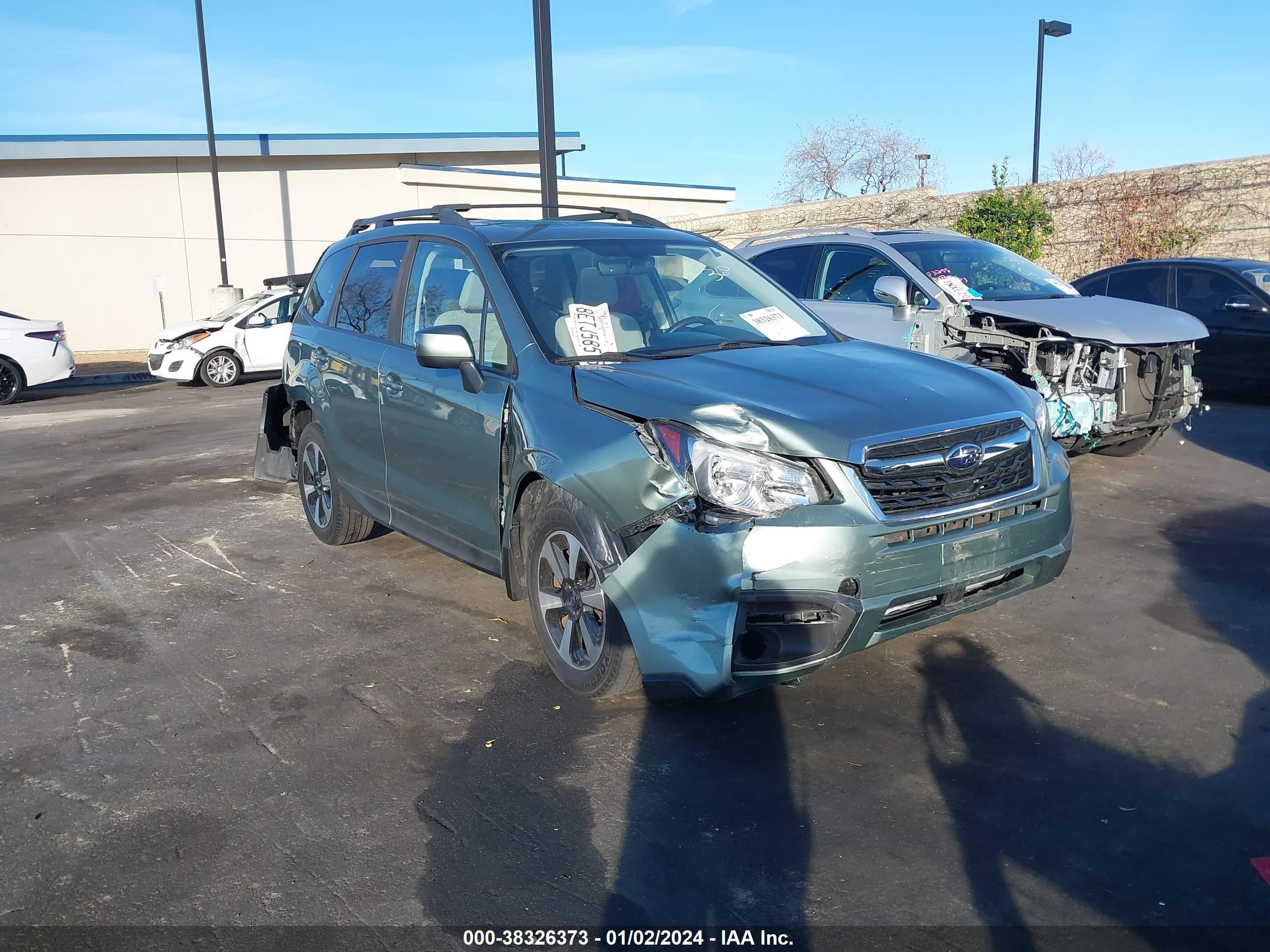 SUBARU FORESTER 2018 jf2sjaec0jh594155