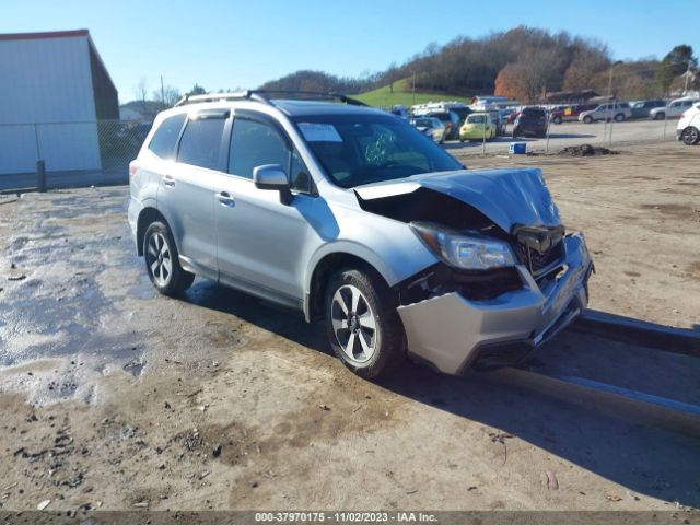 SUBARU FORESTER 2018 jf2sjaec1jh496512