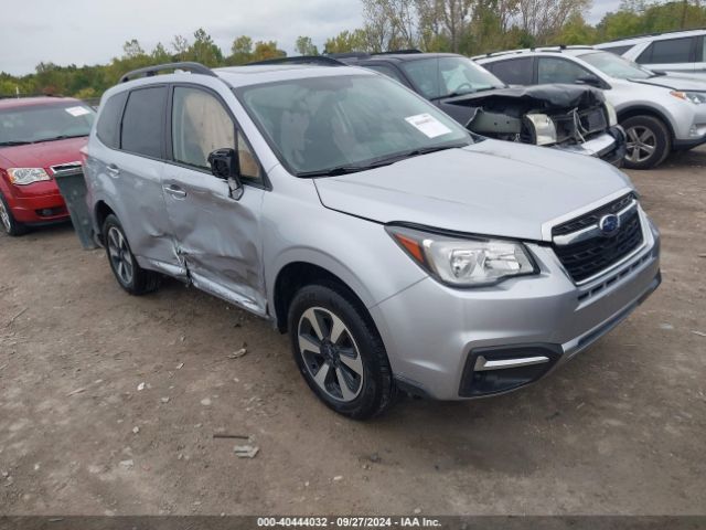 SUBARU FORESTER 2018 jf2sjaec2jh424685