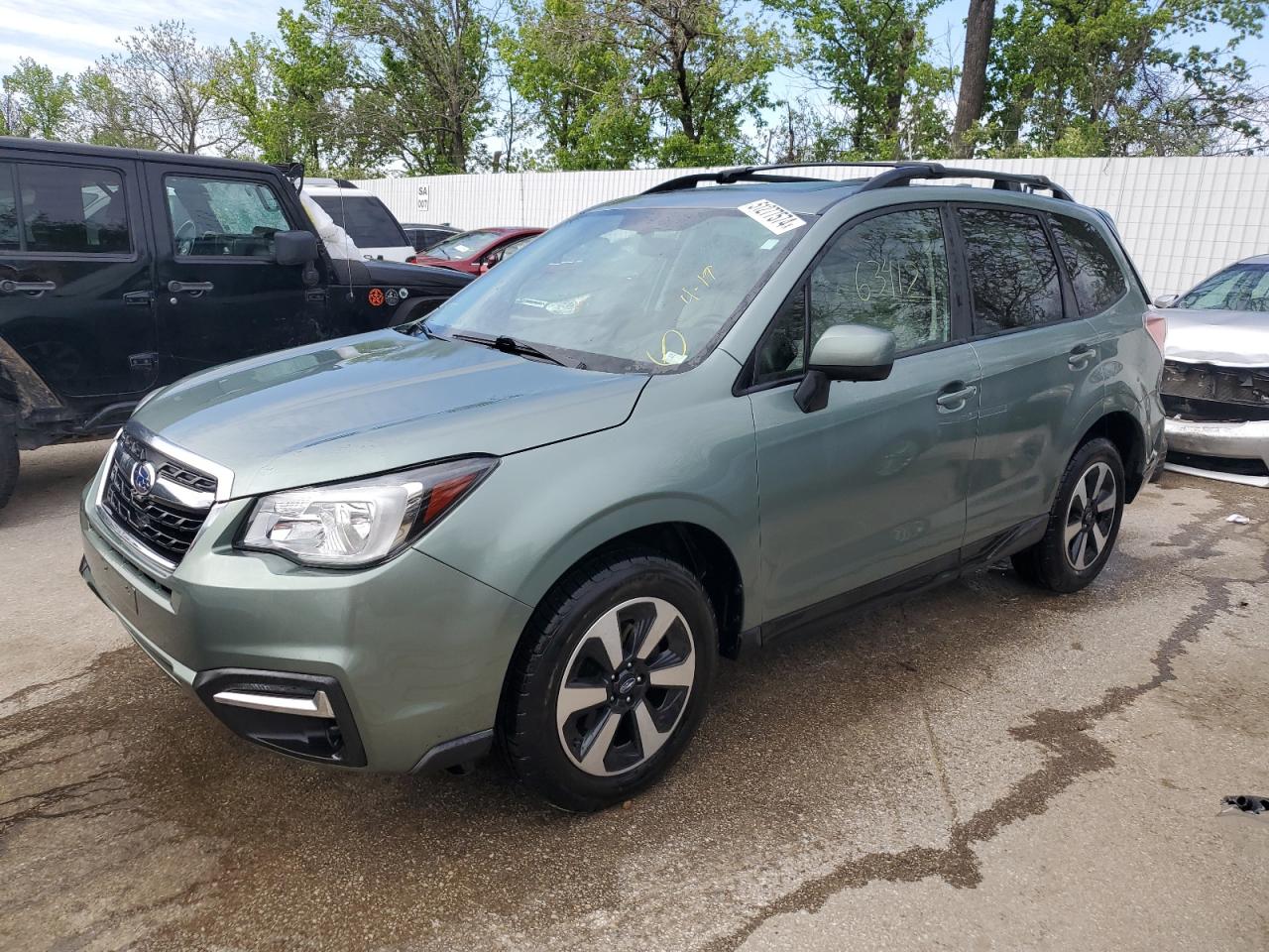 SUBARU FORESTER 2017 jf2sjaec5hh801259