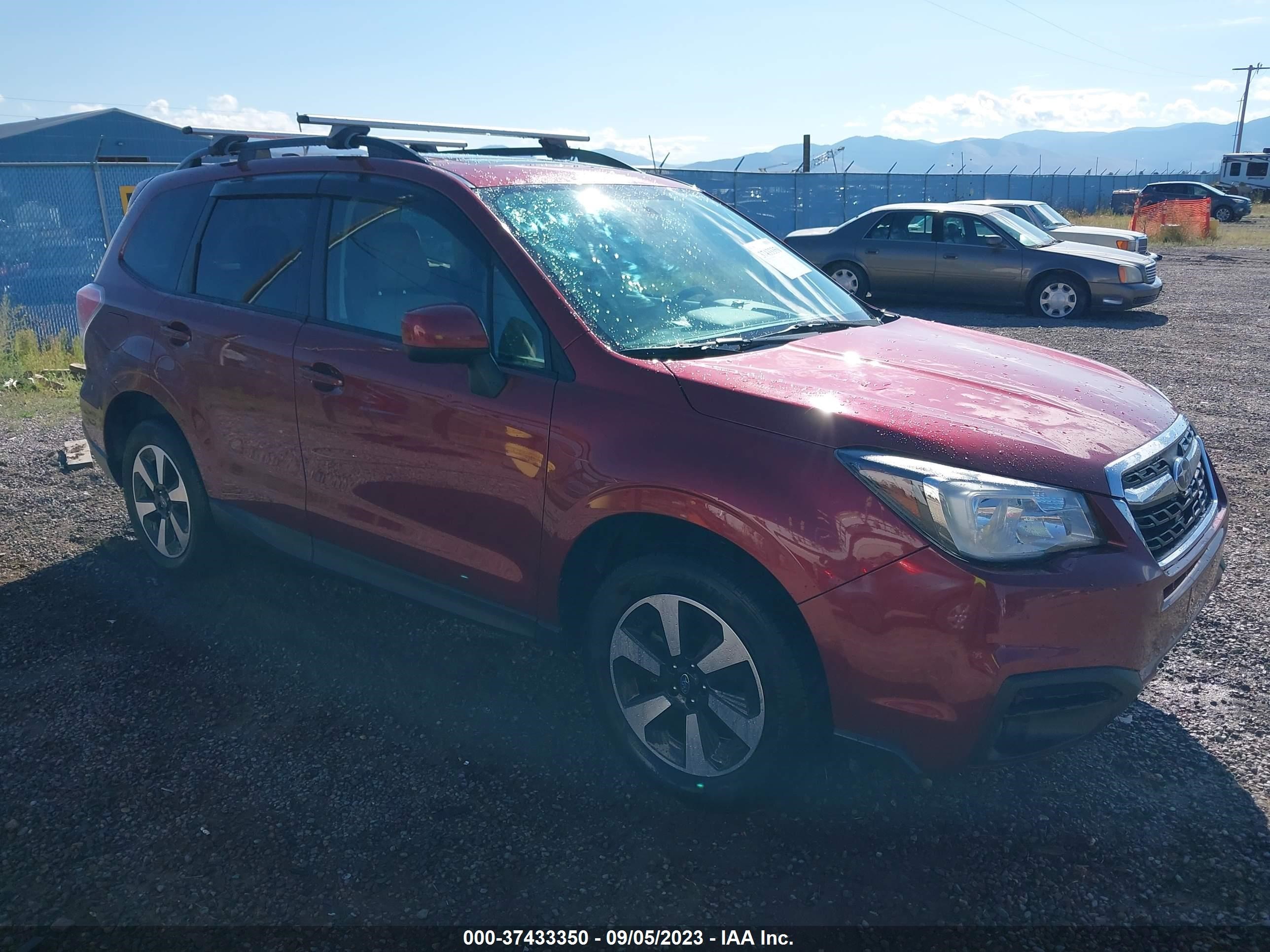 SUBARU FORESTER 2018 jf2sjagcxjh581457