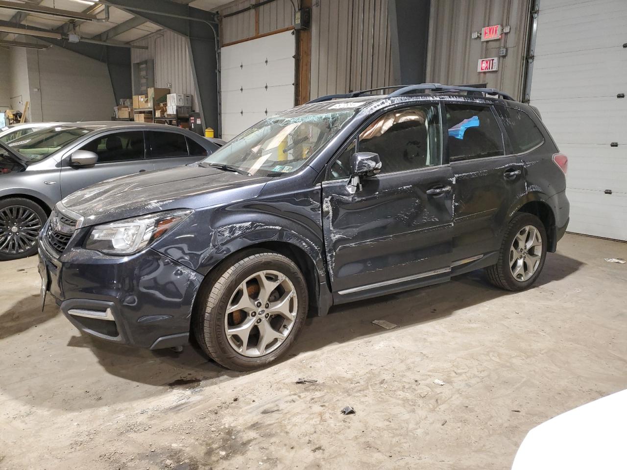 SUBARU FORESTER 2018 jf2sjawc4jh403786