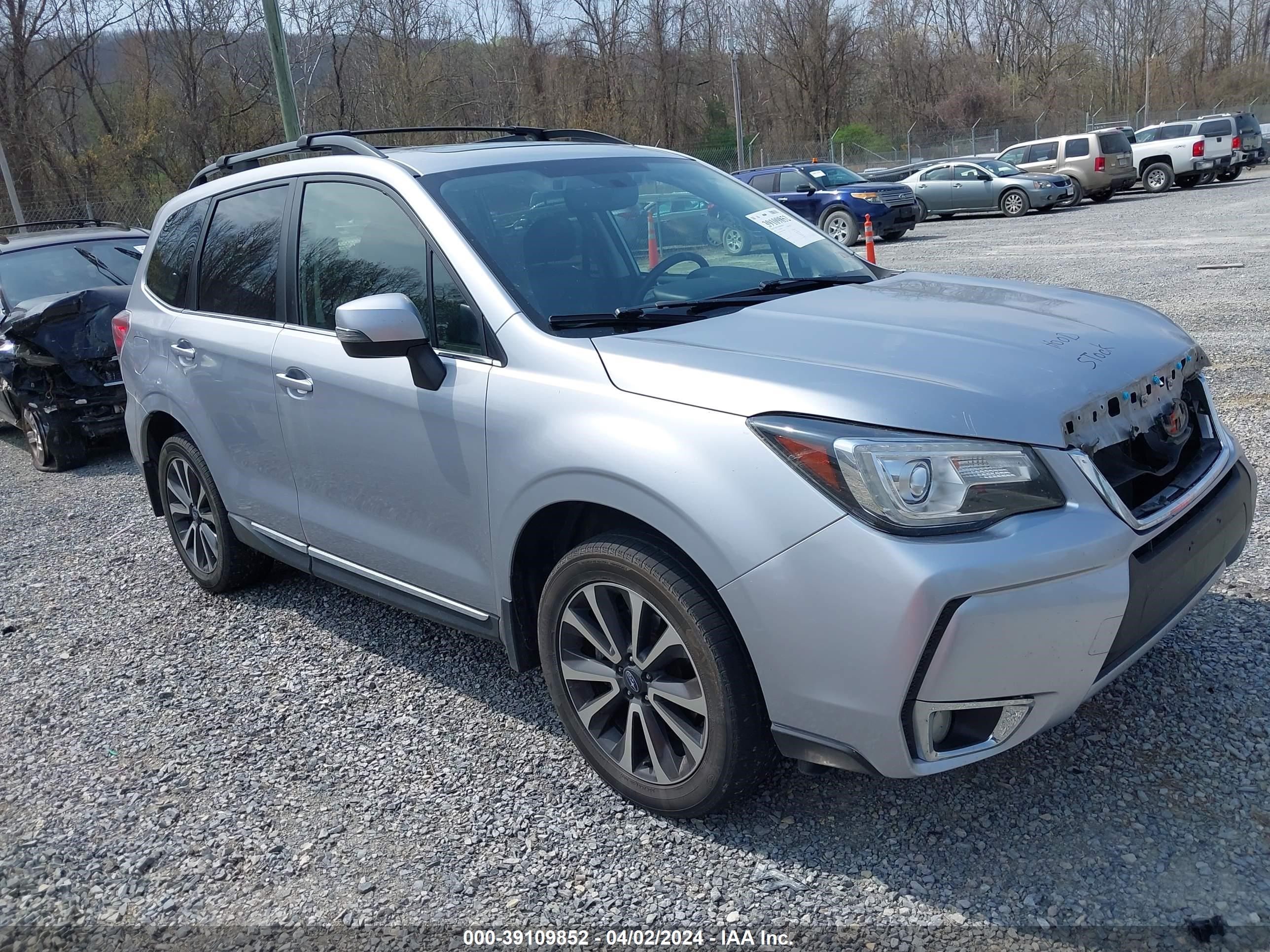 SUBARU FORESTER 2017 jf2sjgwc3hh479688