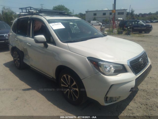 SUBARU FORESTER 2017 jf2sjgwc8hh421933