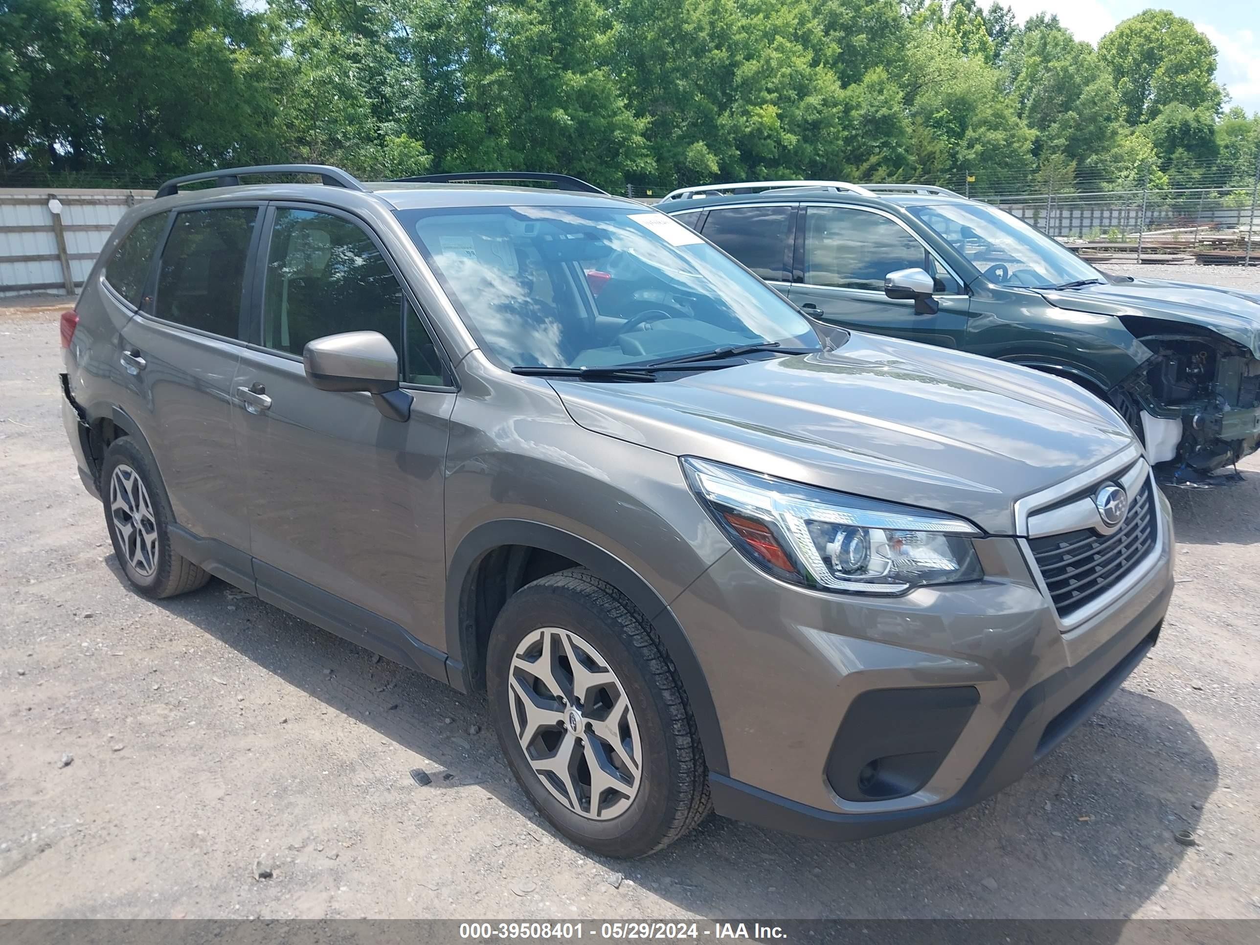 SUBARU FORESTER 2019 jf2skaec3kh447391