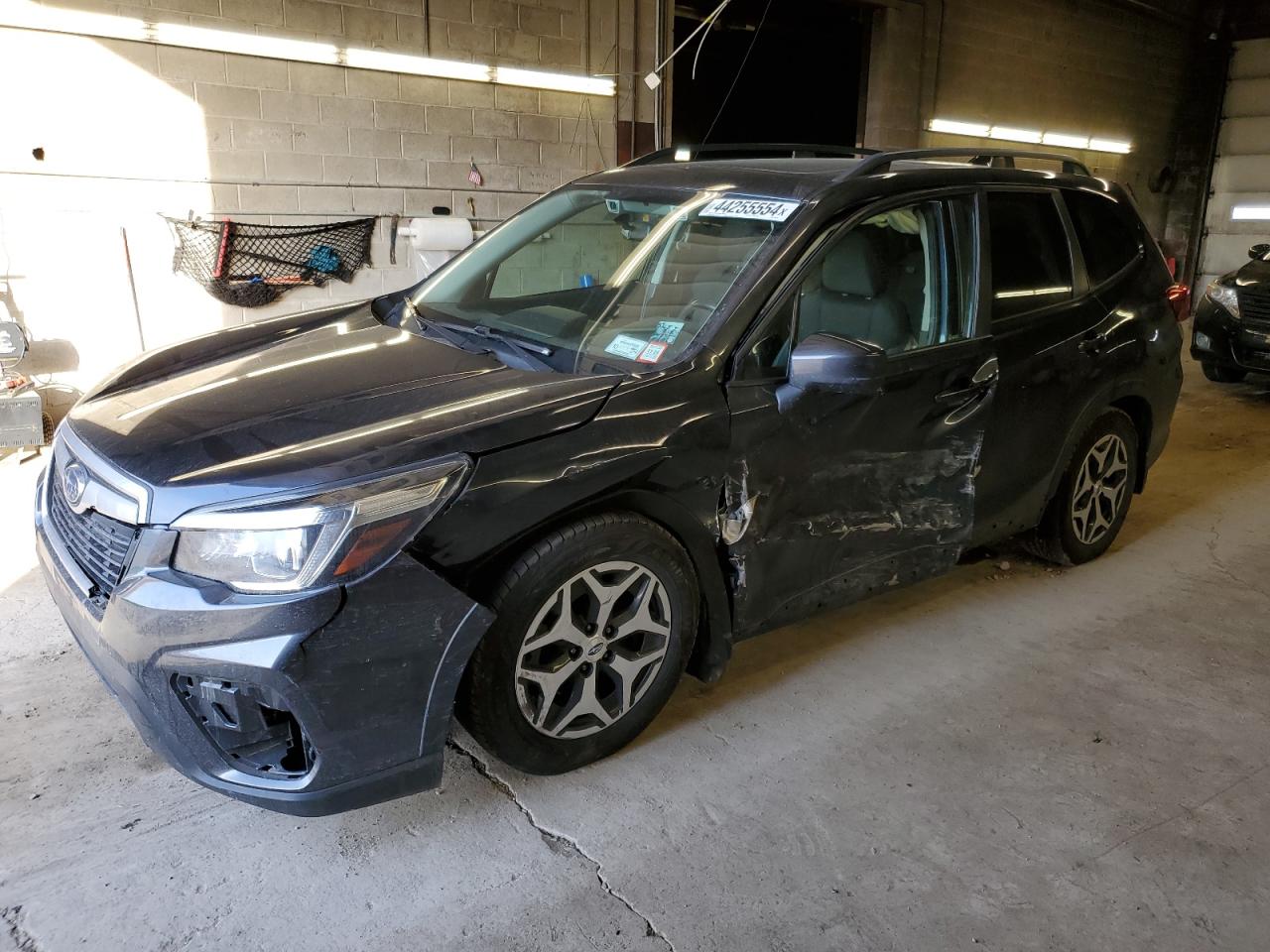 SUBARU FORESTER 2019 jf2skaec4kh592682