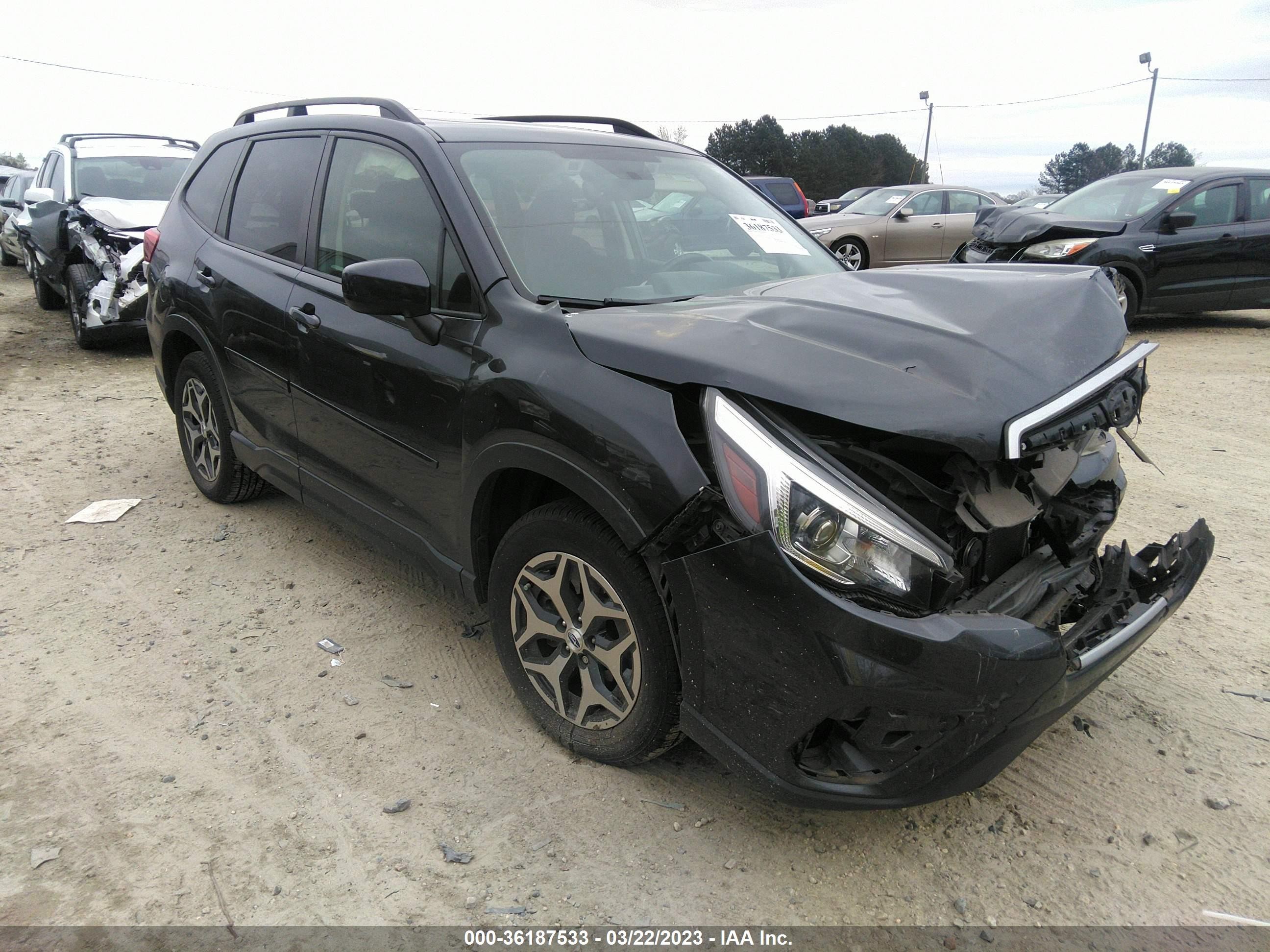 SUBARU FORESTER 2019 jf2skaec7kh591736