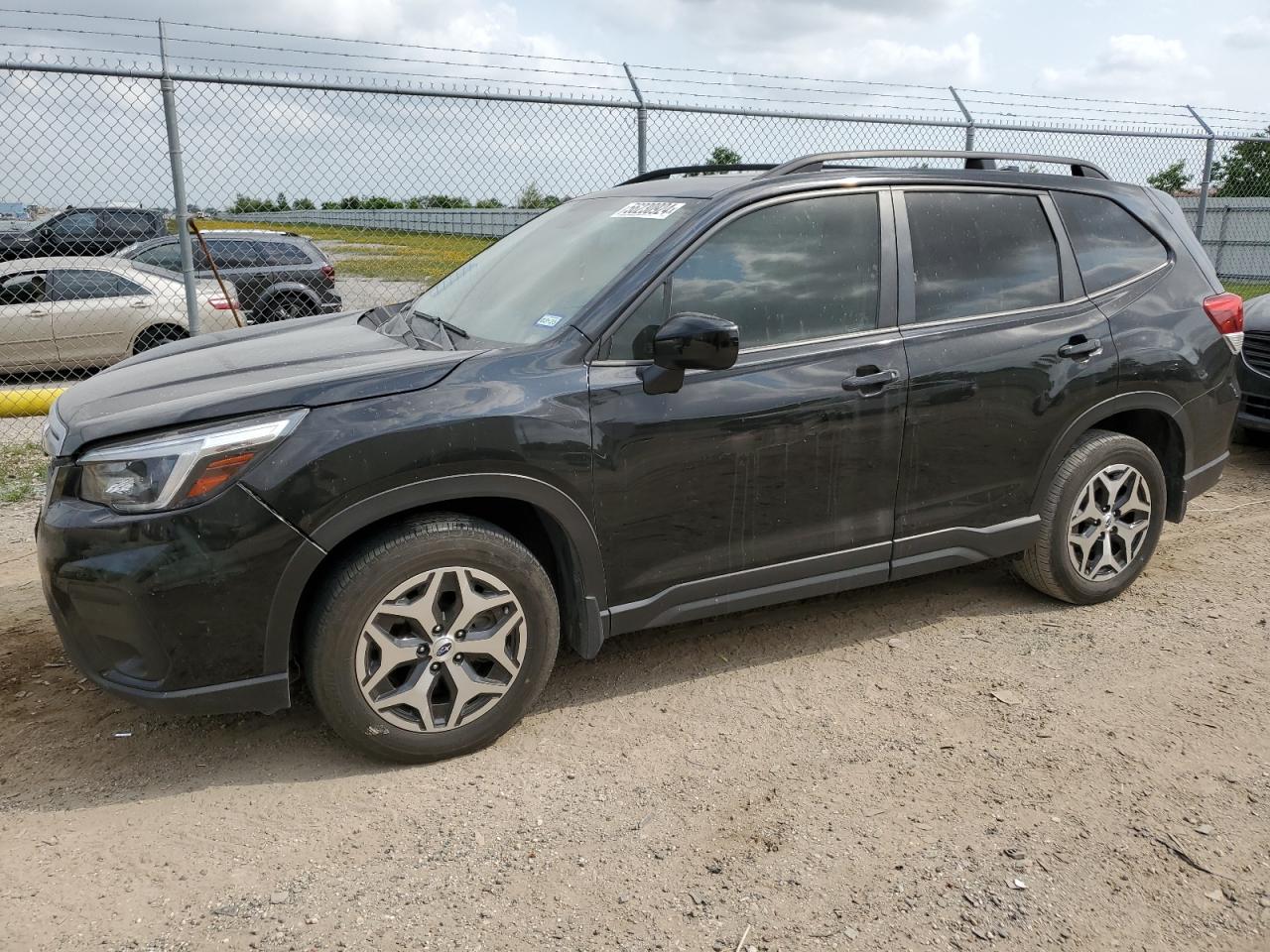 SUBARU FORESTER 2021 jf2skafc2mh556975