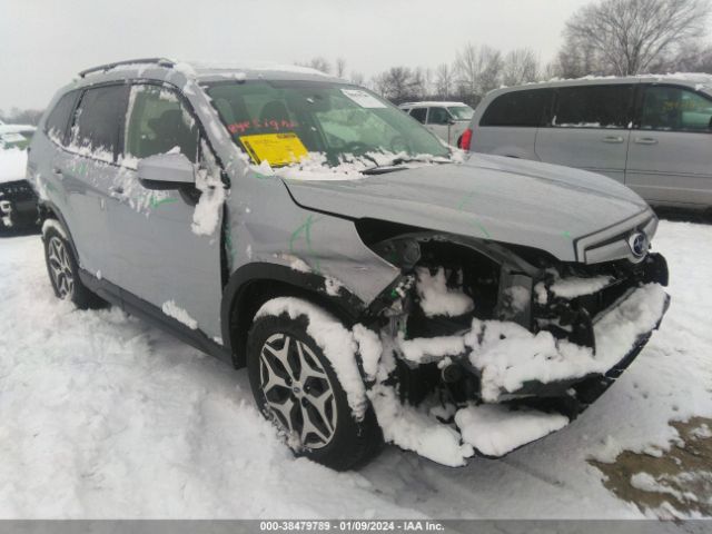 SUBARU FORESTER 2019 jf2skagc8kh474552