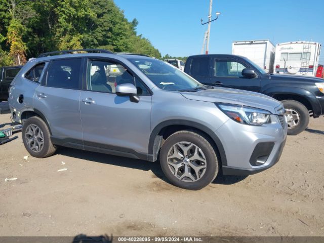 SUBARU FORESTER 2019 jf2skagcxkh495354