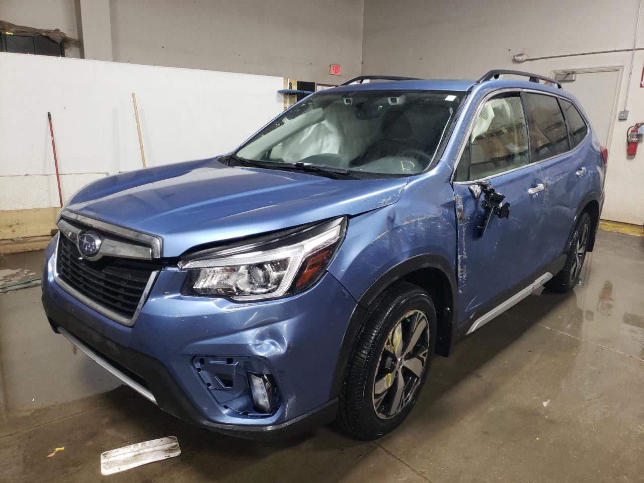 SUBARU FORESTER 2019 jf2skawc8kh473595