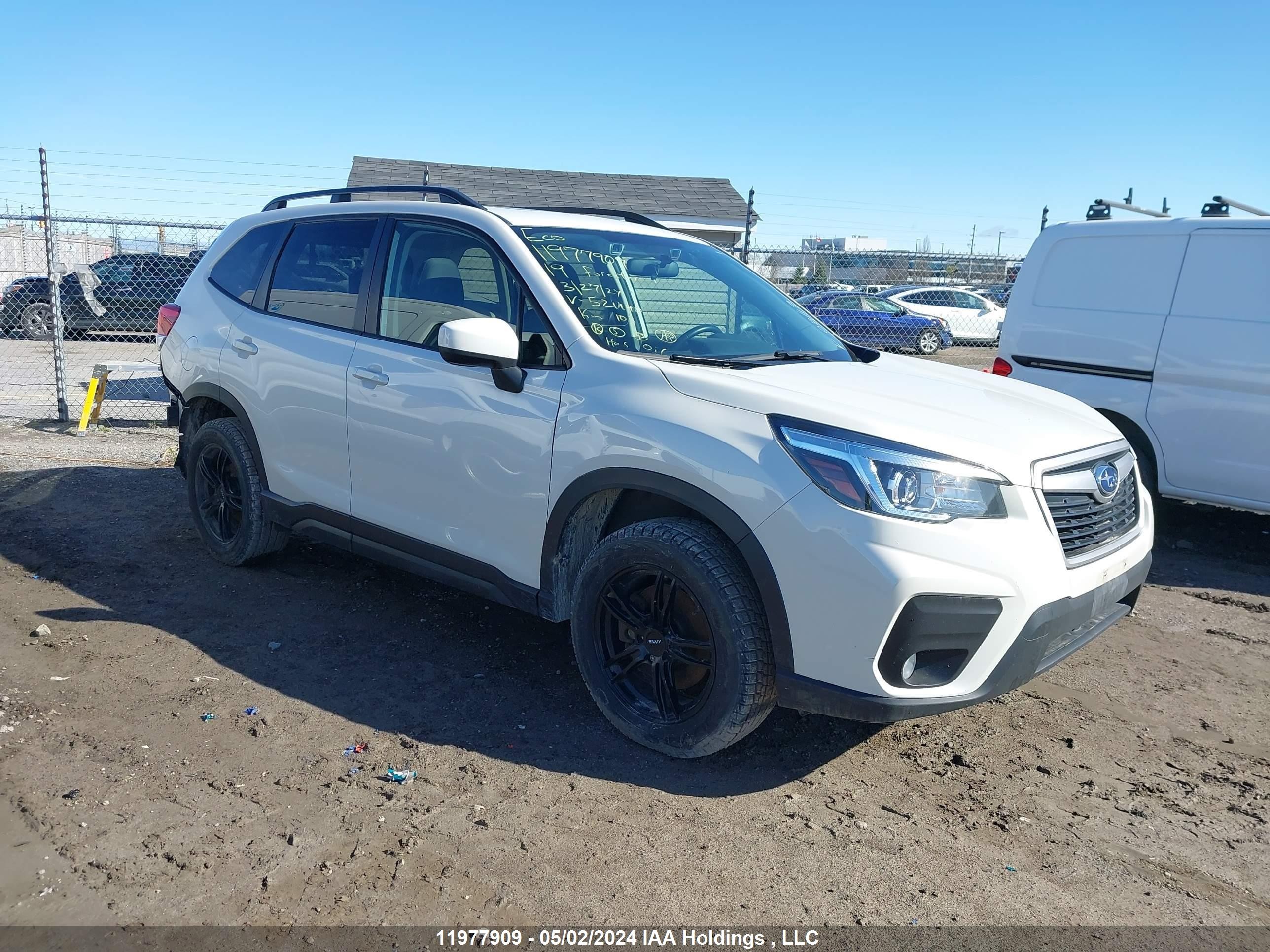 SUBARU FORESTER 2019 jf2skegc3kh521140