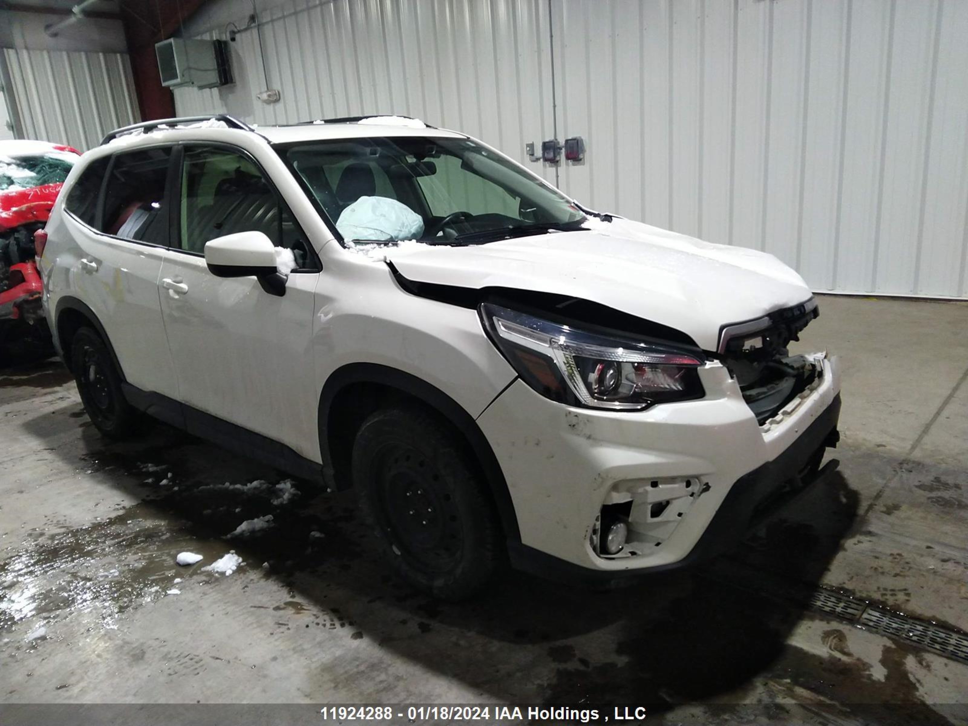 SUBARU FORESTER 2019 jf2skegcxkh509955