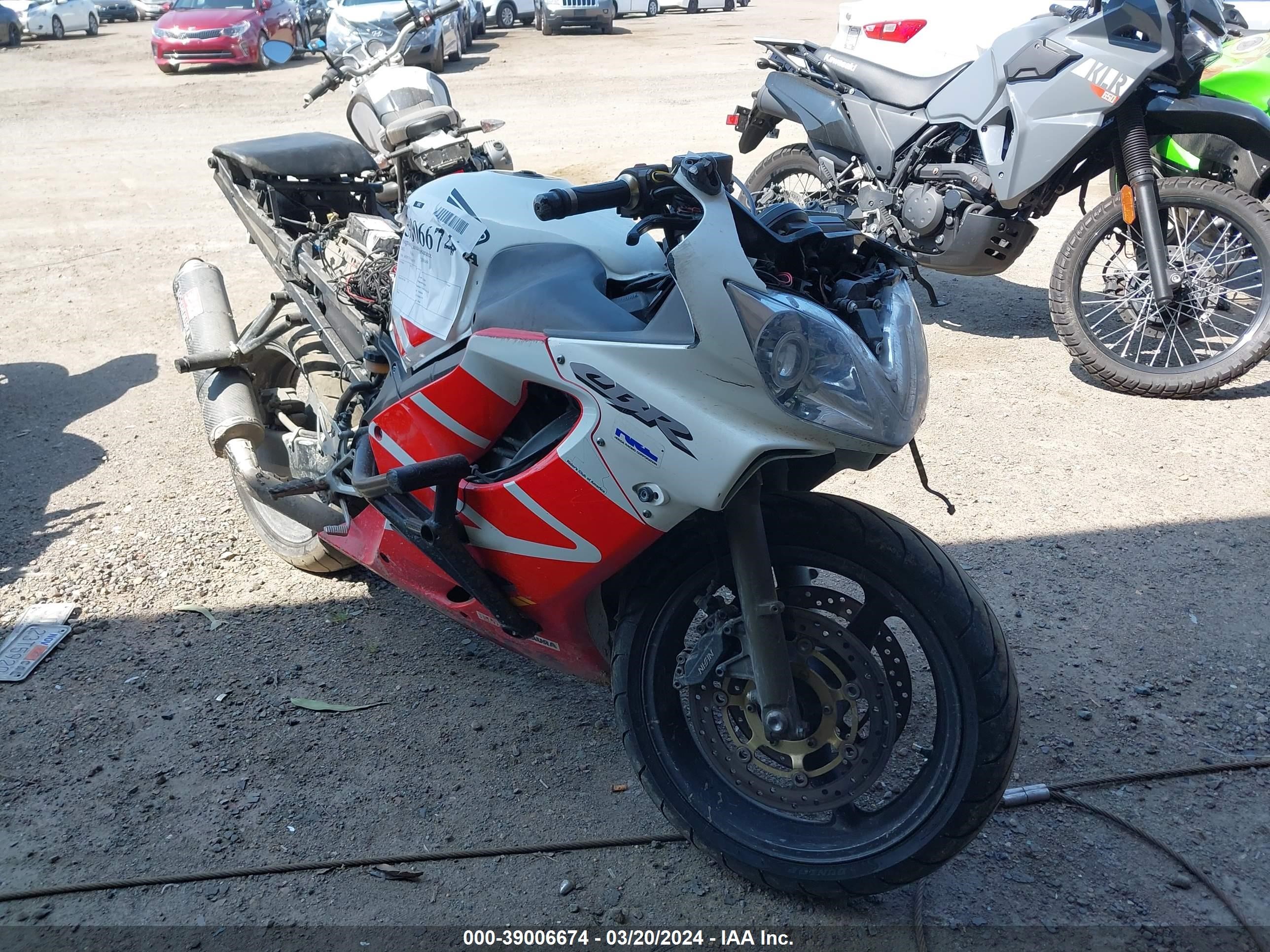 HONDA NULL 2002 jh2pc35152m300371