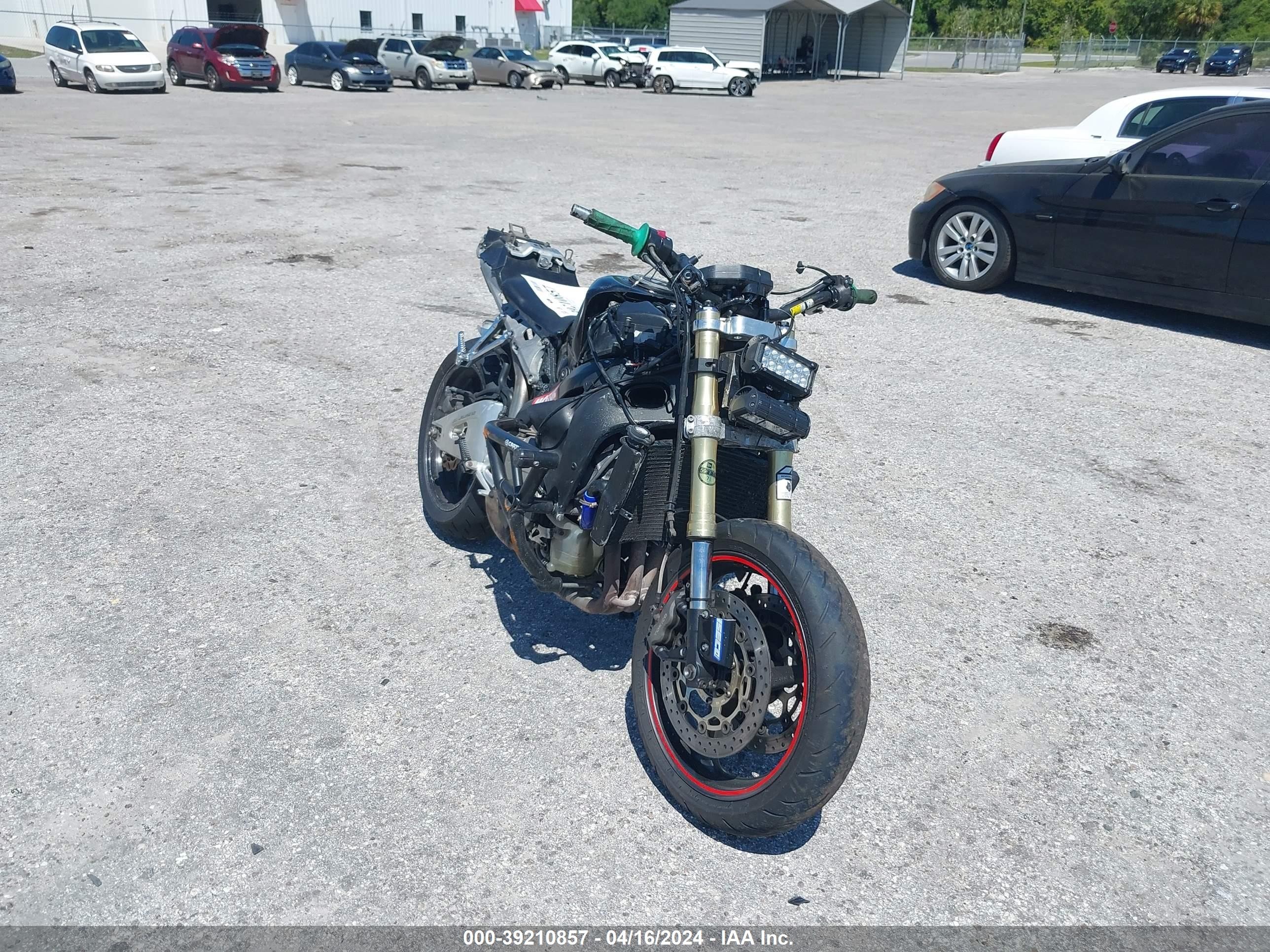 HONDA NULL 2006 jh2pc37086m303923