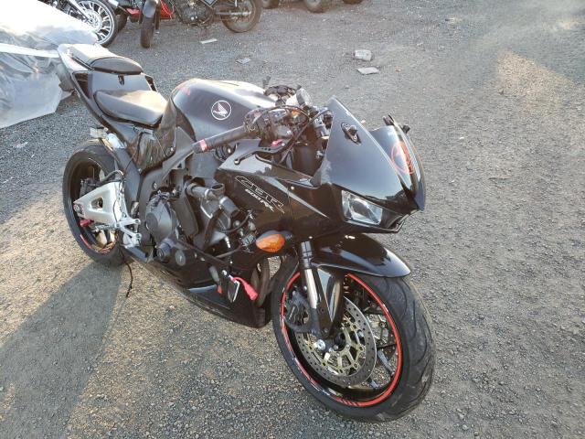 HONDA CBR600 RR 2015 jh2pc4000fk800024