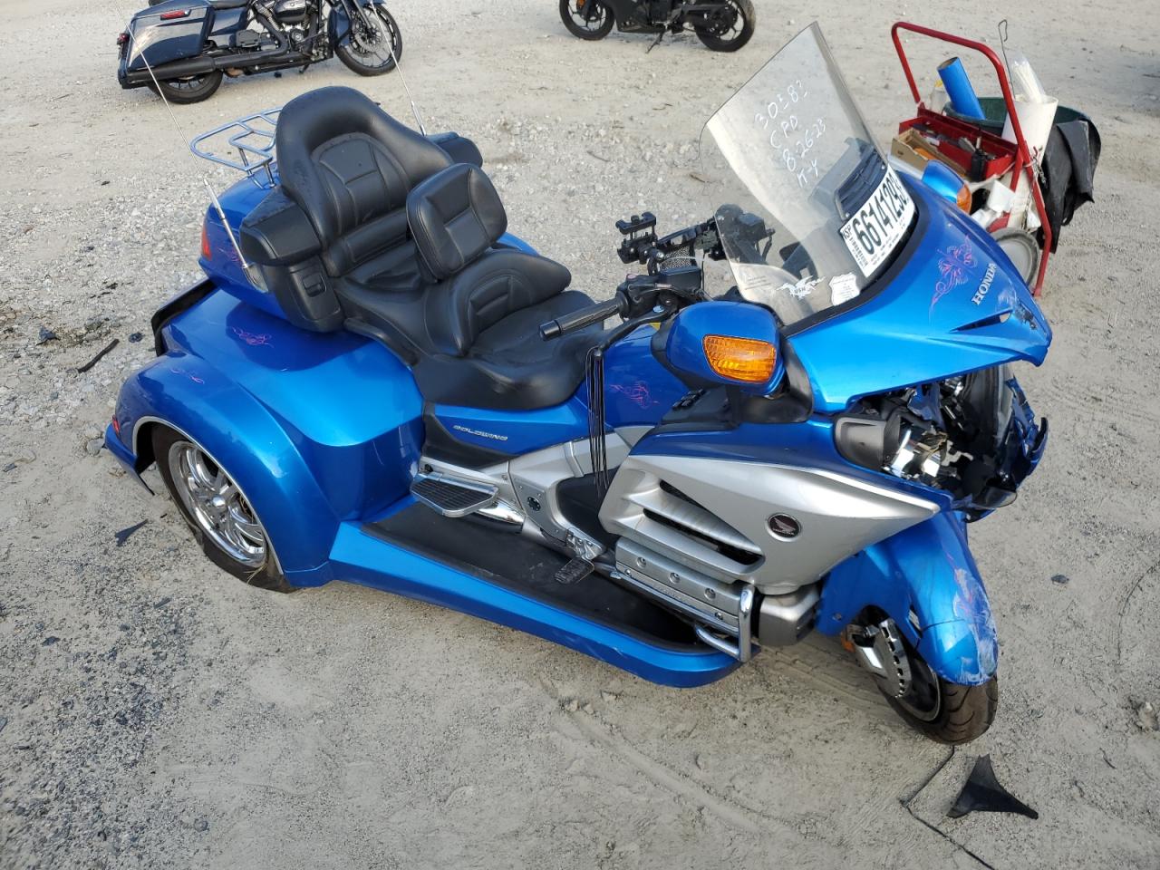 HONDA NULL 2013 jh2sc68g4dk100687