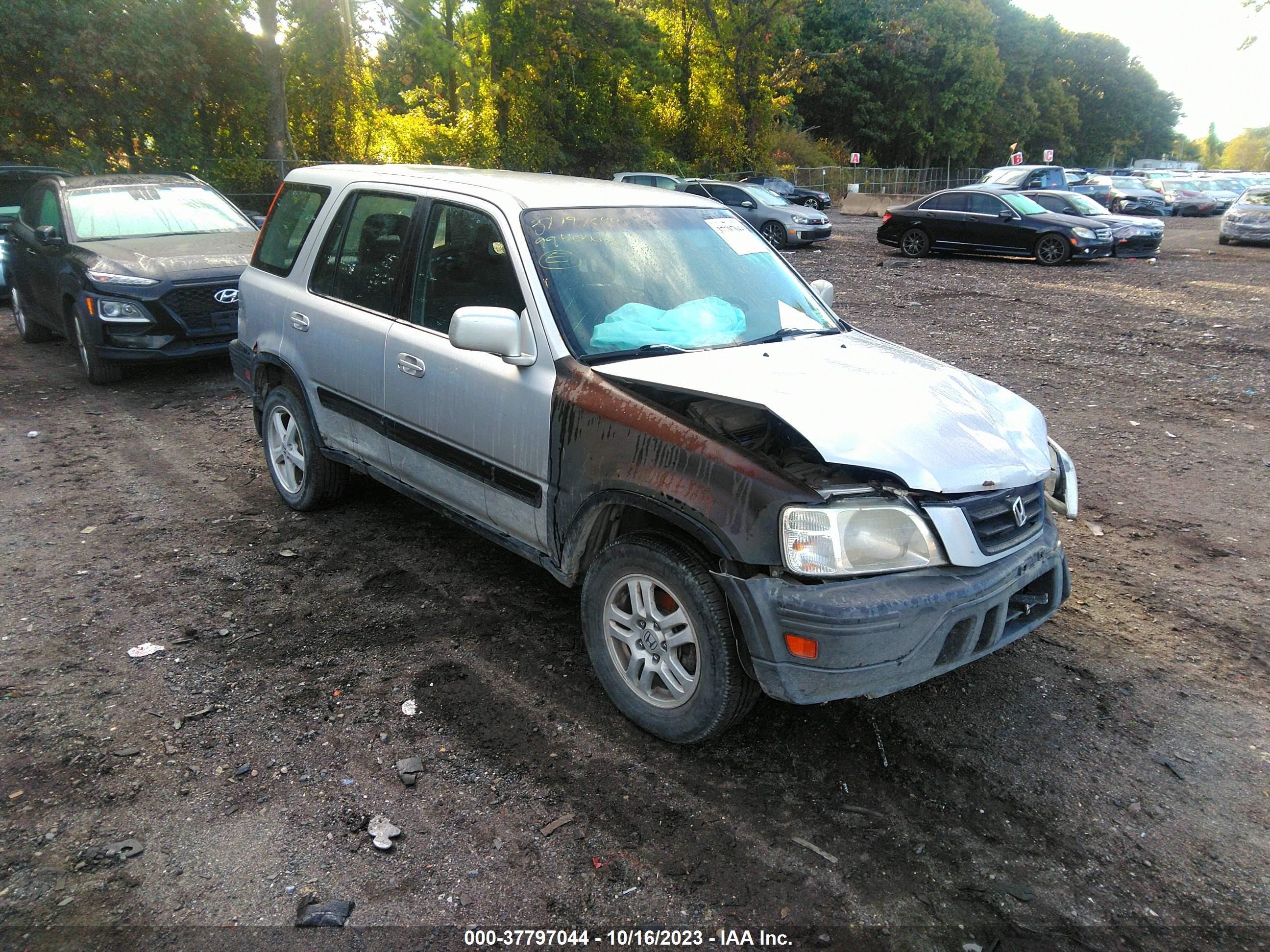 HONDA CR-V 1999 jhlrd1861xc040402